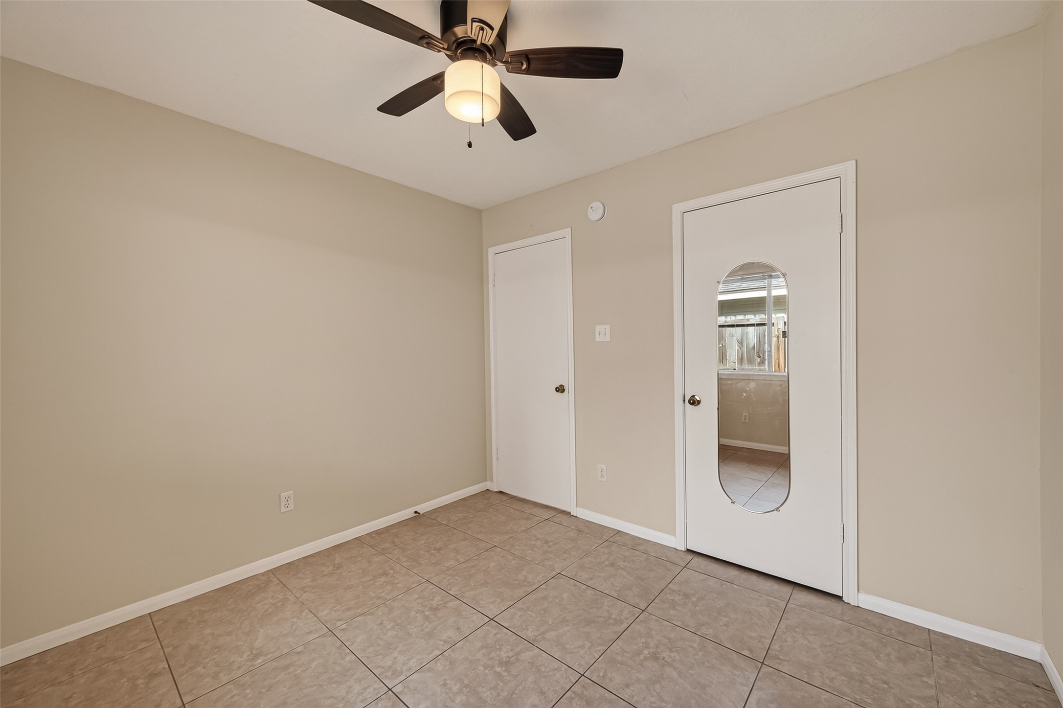 15518 Town Green Drive Property Photo 9