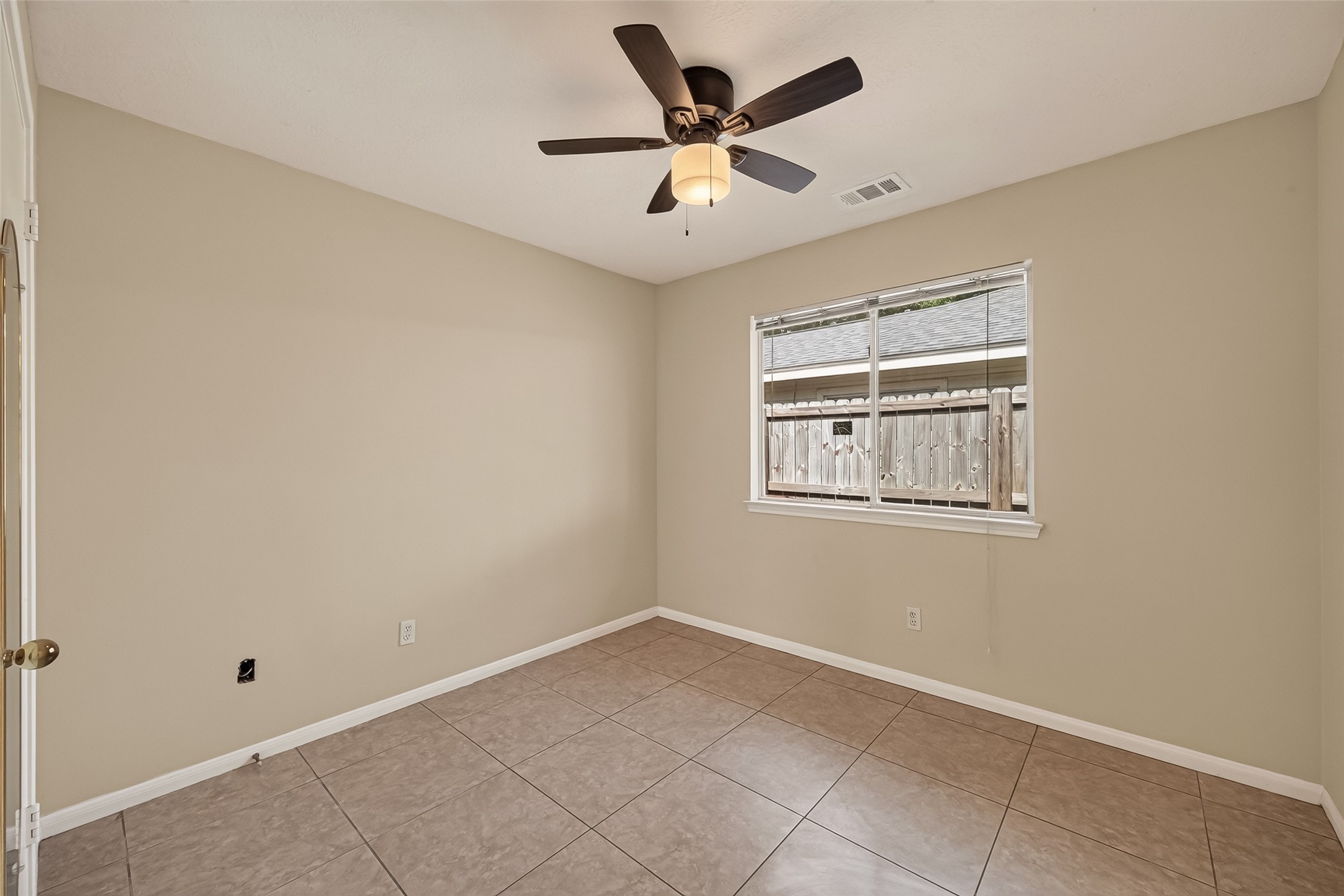 15518 Town Green Drive Property Photo 22