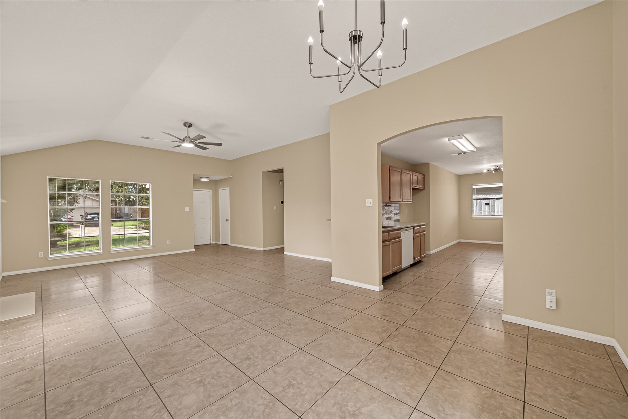 15518 Town Green Drive Property Photo 23
