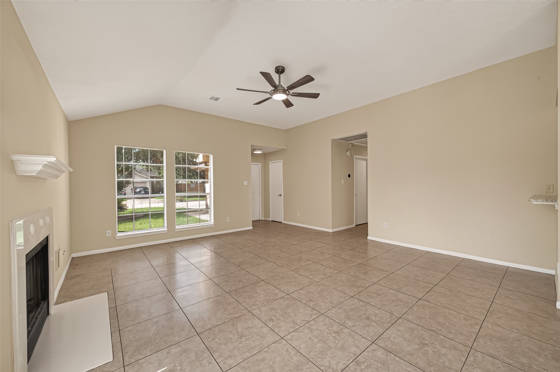 15518 Town Green Drive Property Photo 31