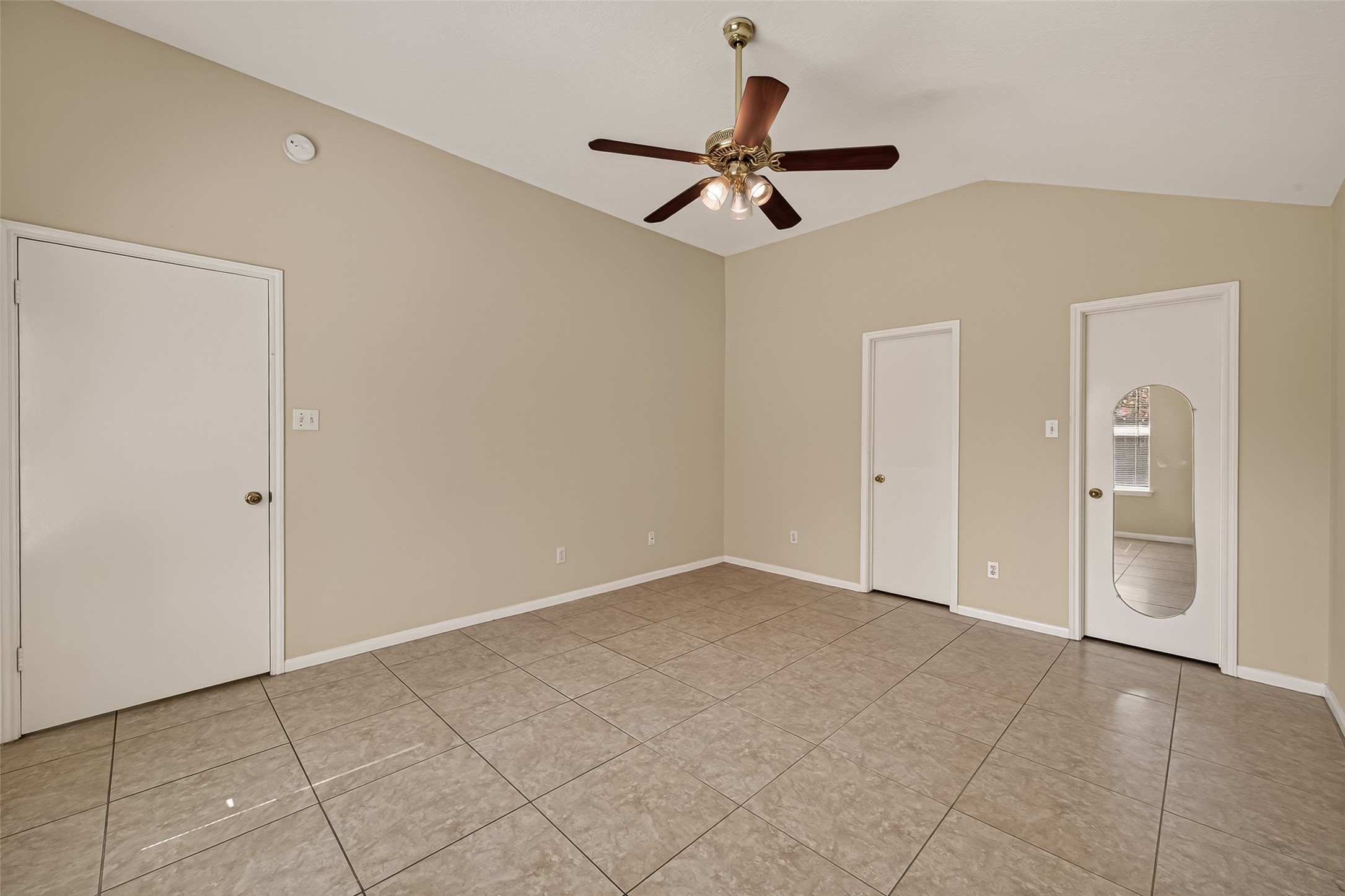 15518 Town Green Drive Property Photo 32