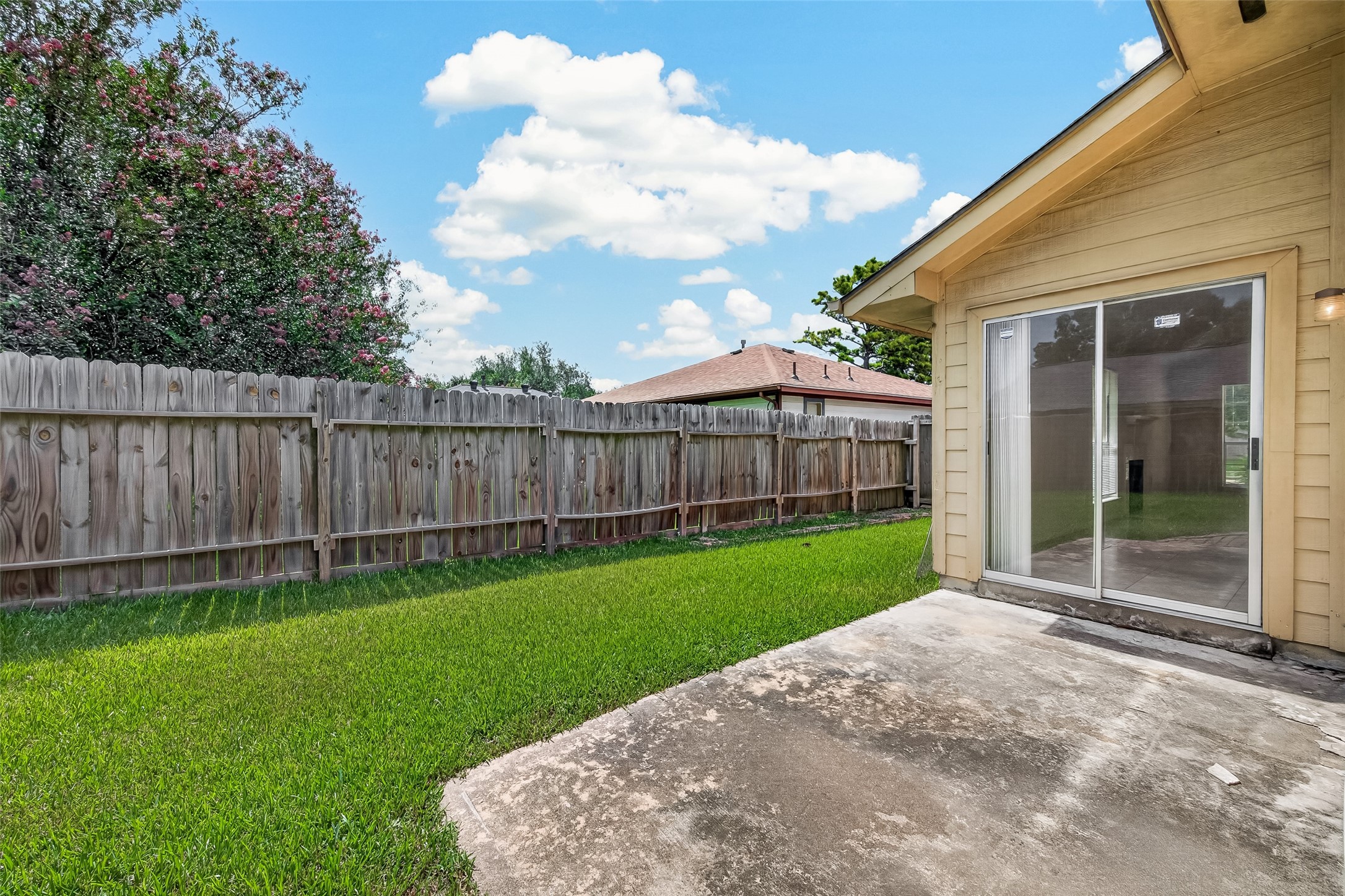 15518 Town Green Drive Property Photo 35