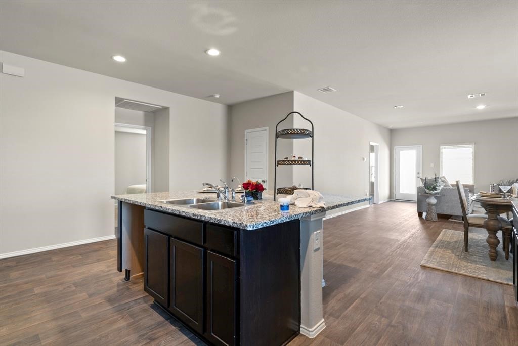 11202 34th Avenue N Property Photo 3