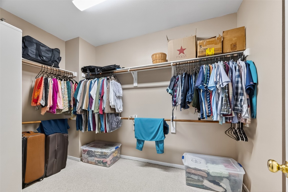 15527 Seminole Canyon Drive Property Photo 10
