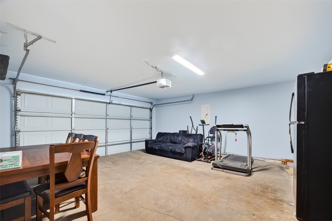 15527 Seminole Canyon Drive Property Photo 27