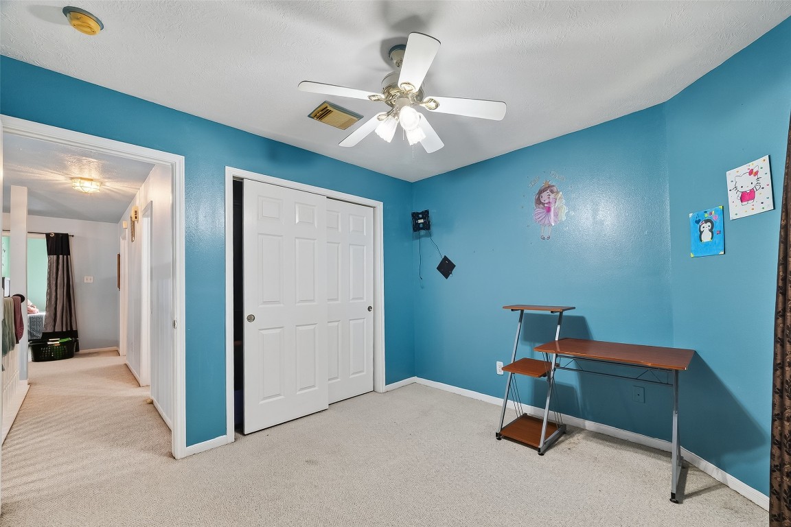 15527 Seminole Canyon Drive Property Photo 33