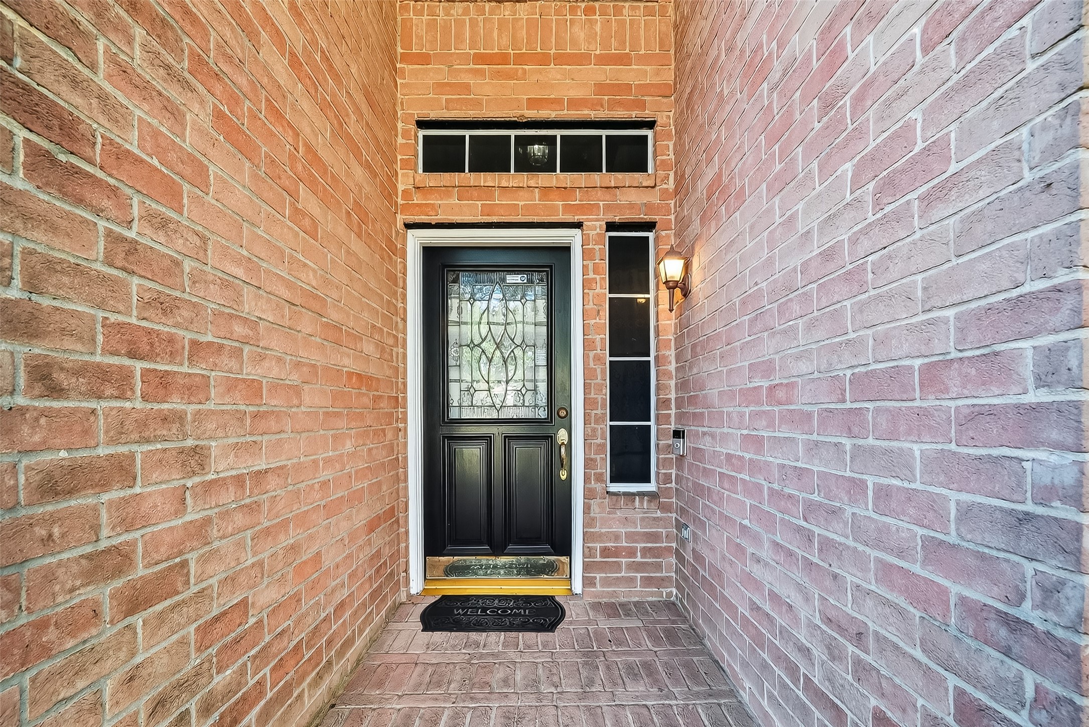 15527 Seminole Canyon Drive Property Photo 35