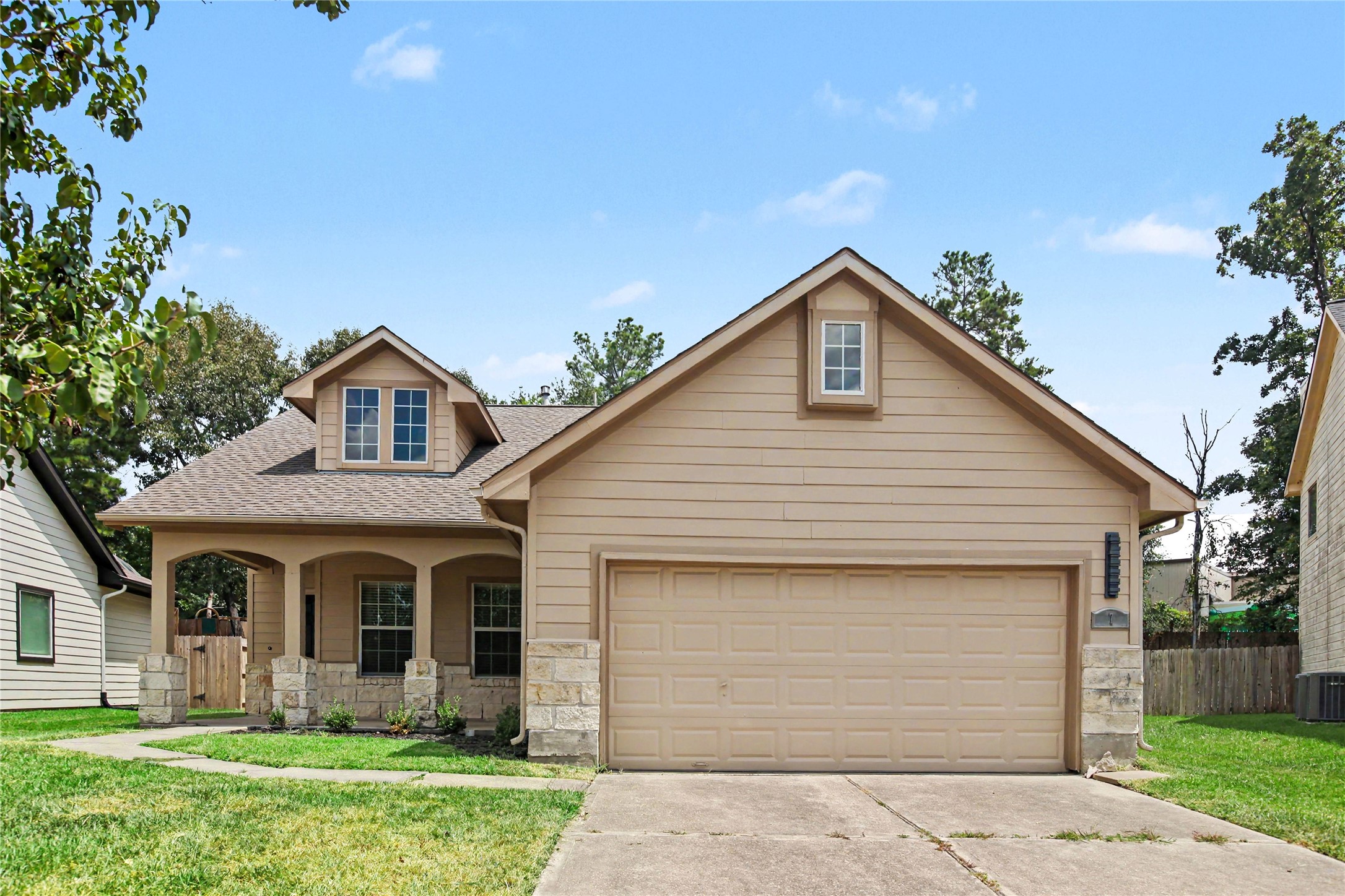 7 Briar Grove Court Property Photo 1