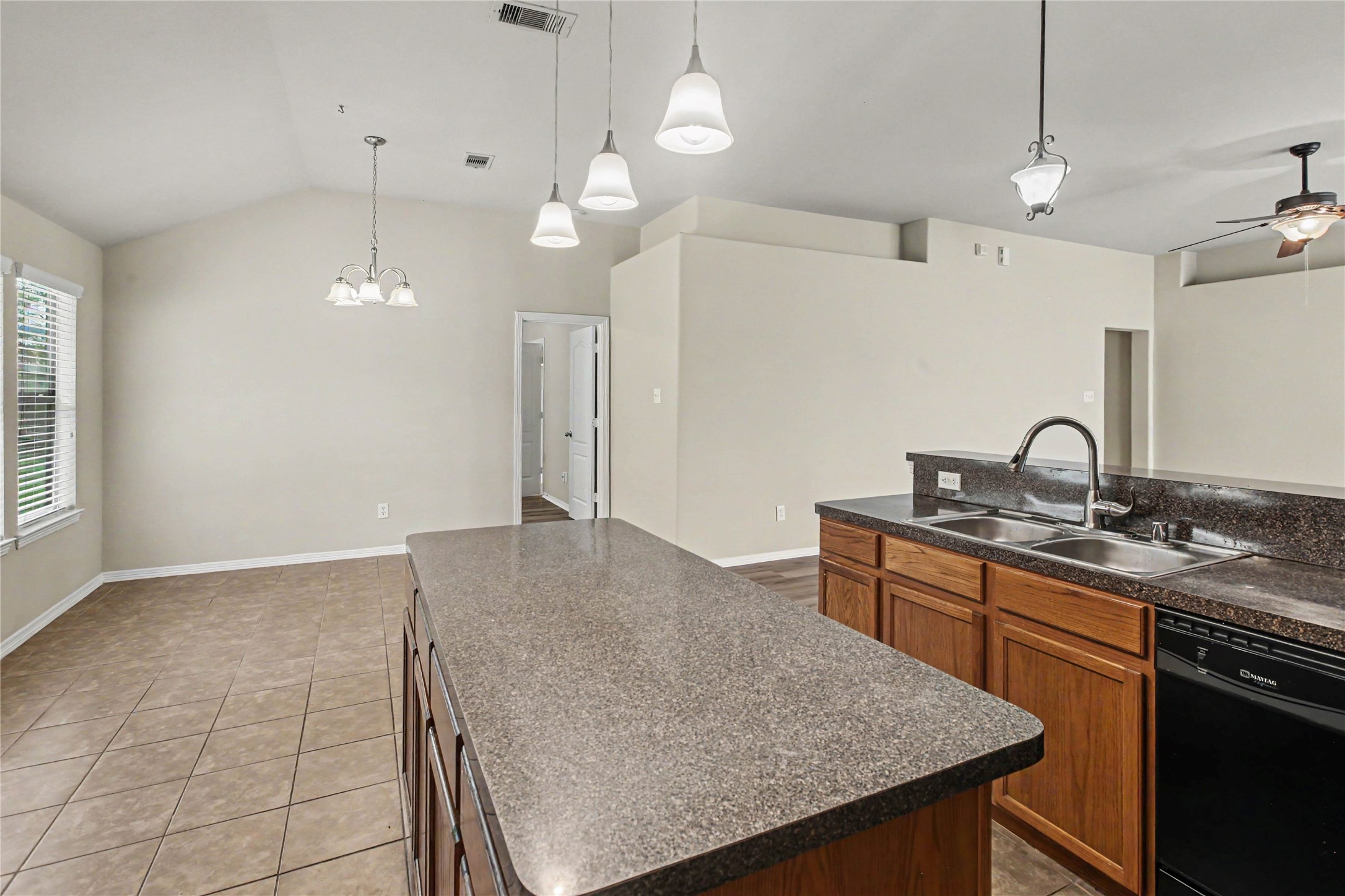 7 Briar Grove Court Property Photo 5