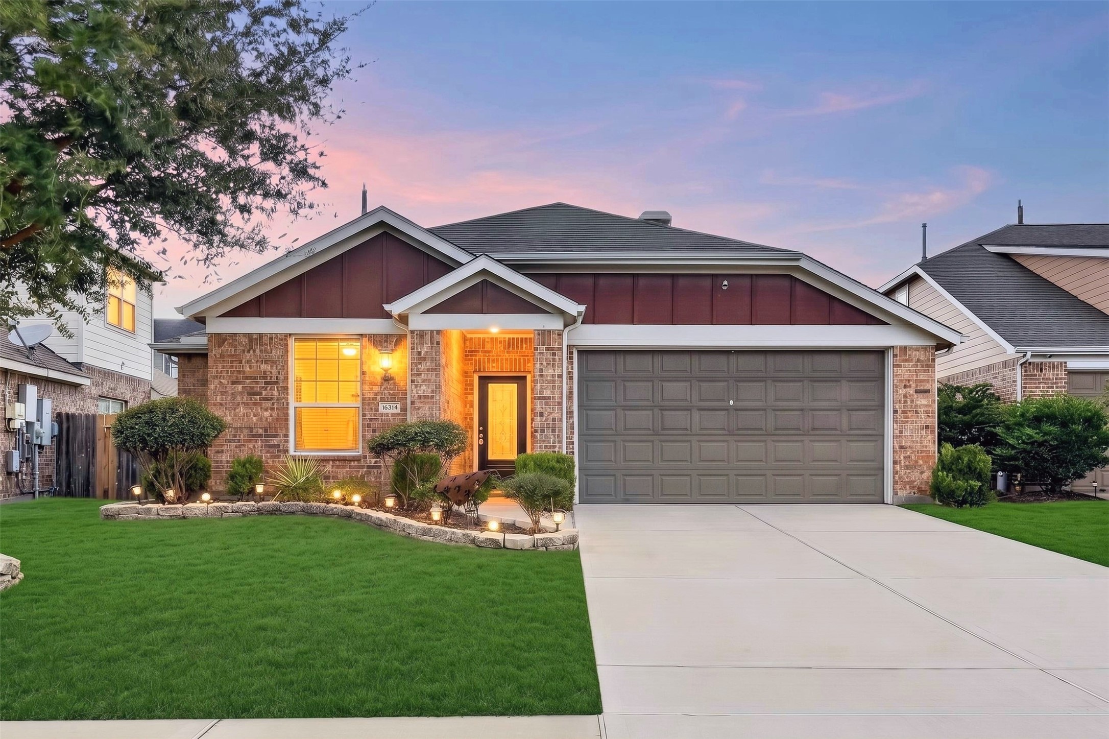 16314 Hillside Garden Lane Property Photo 1