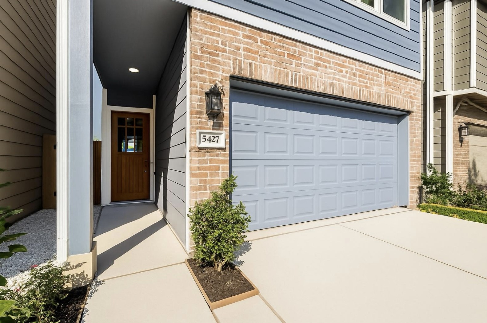 5427 Camaguey Street Property Photo 1