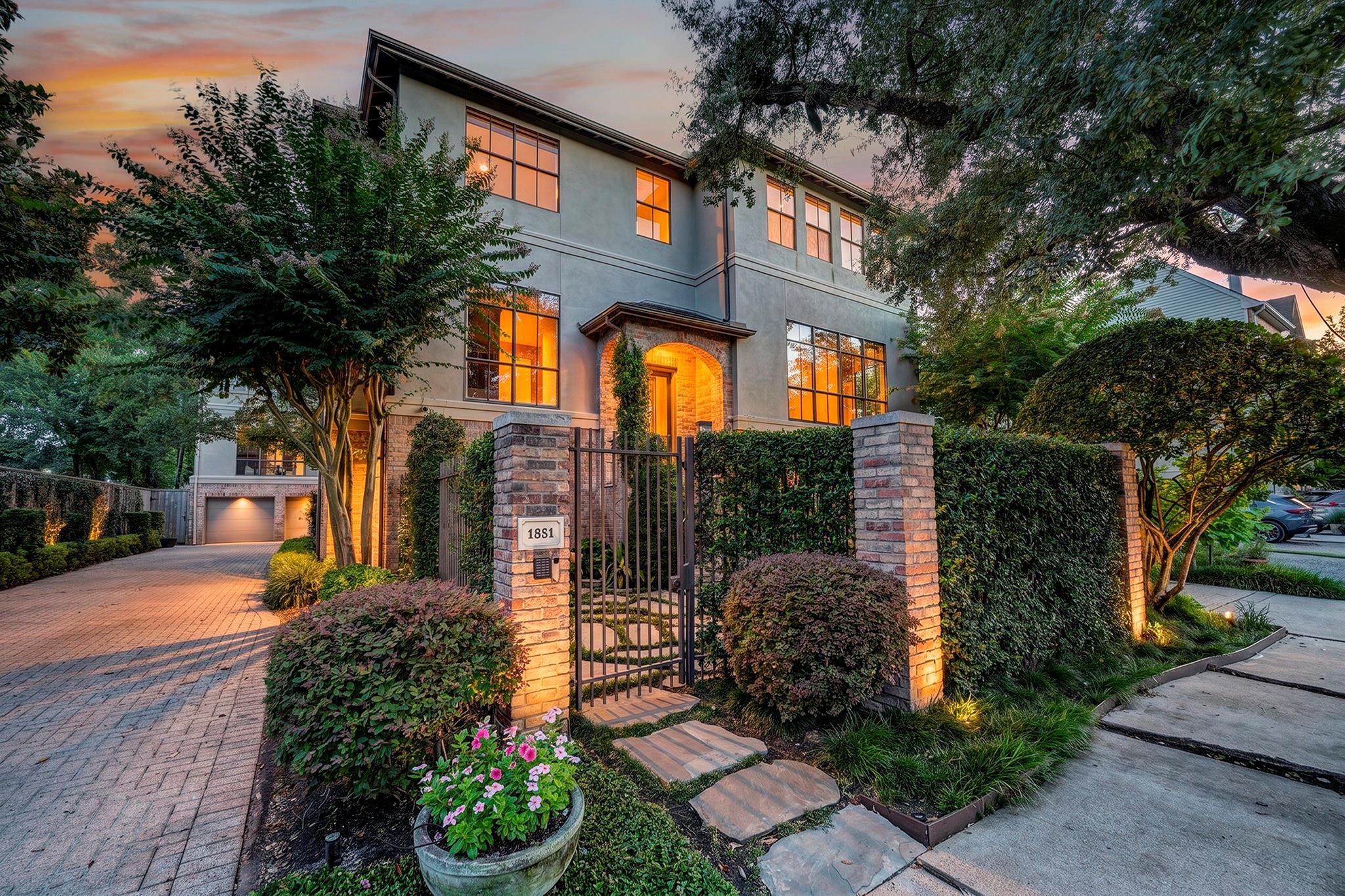 1851 Norfolk Street, Houston Tx 77098 Property Photo 1