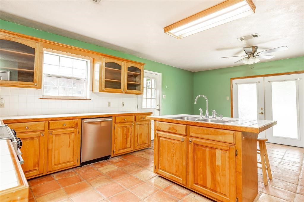 1470 Cooks Road Property Photo 10