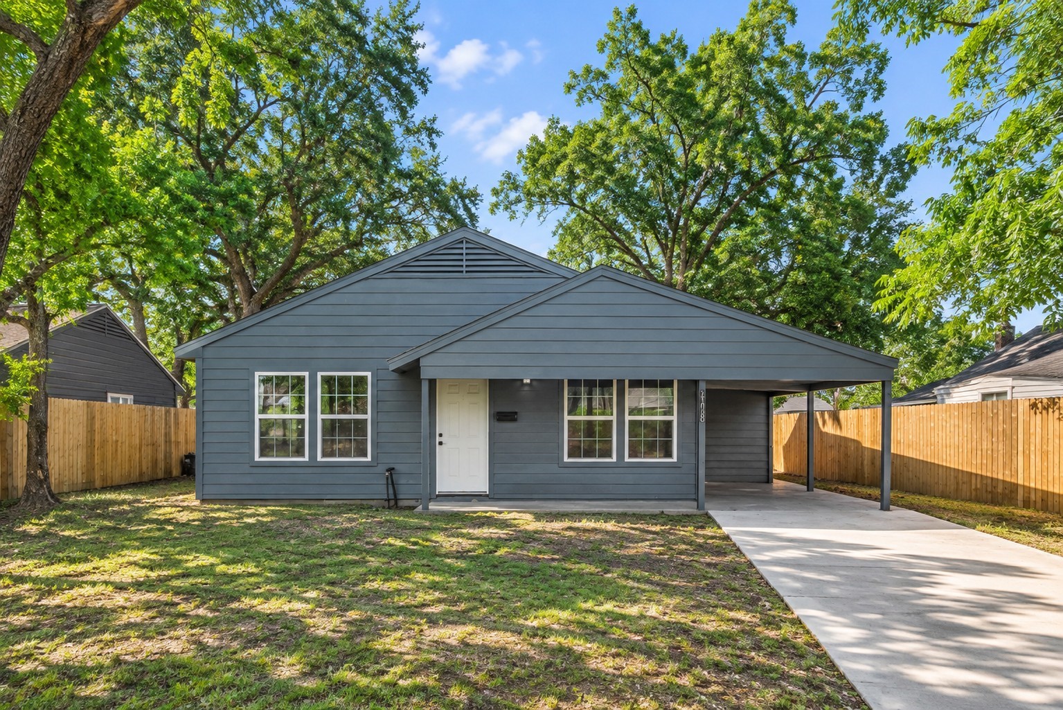 2108 Camille Street Property Photo 1