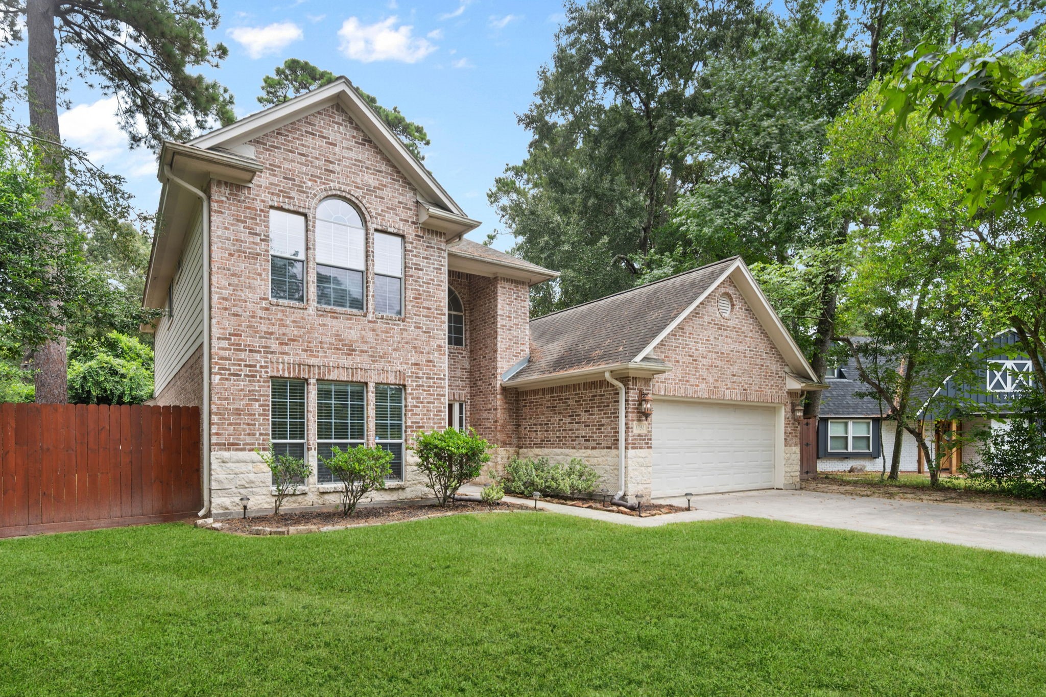 1743 Hill Top Lane Property Photo 4