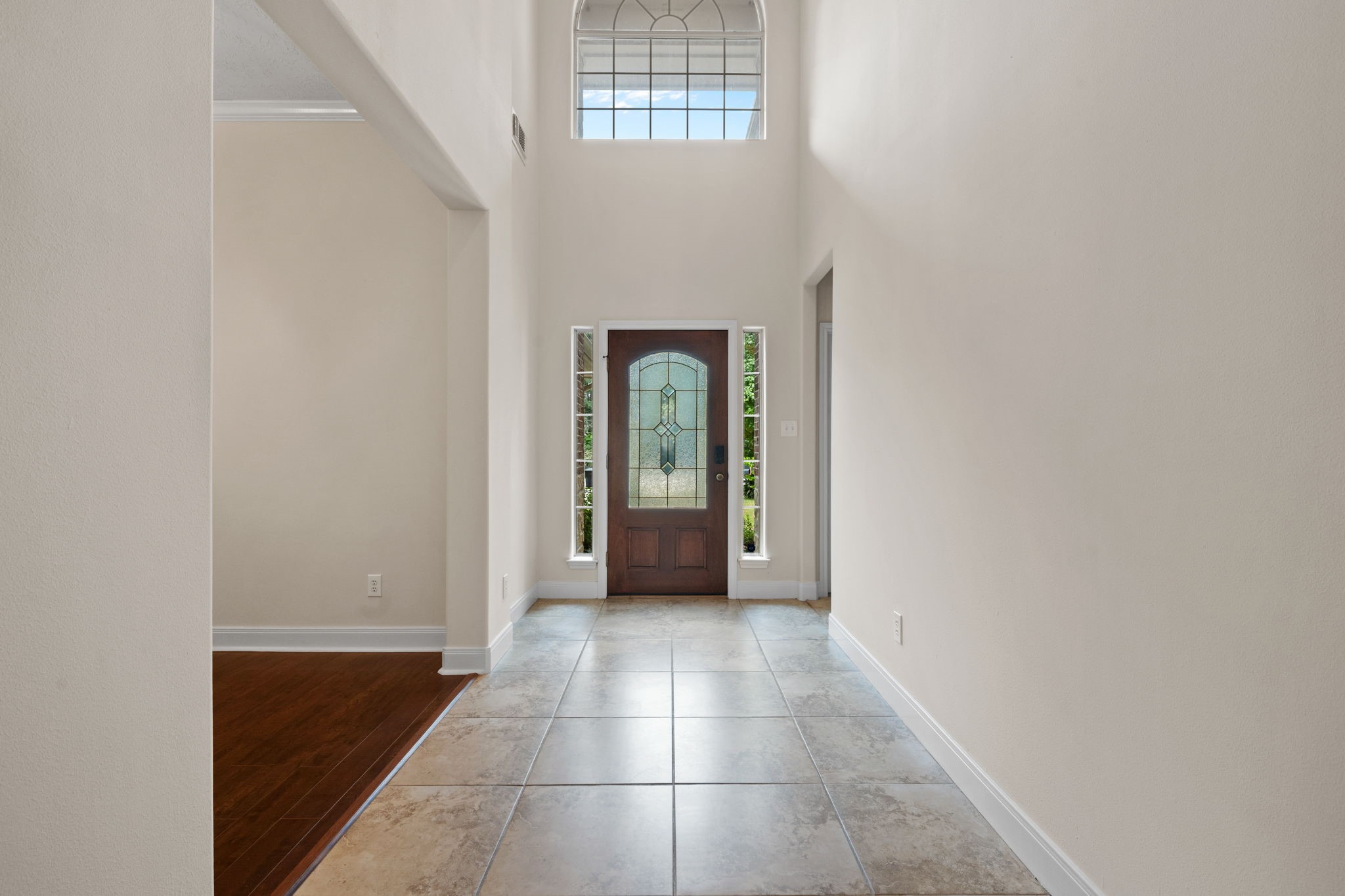 1743 Hill Top Lane Property Photo 6