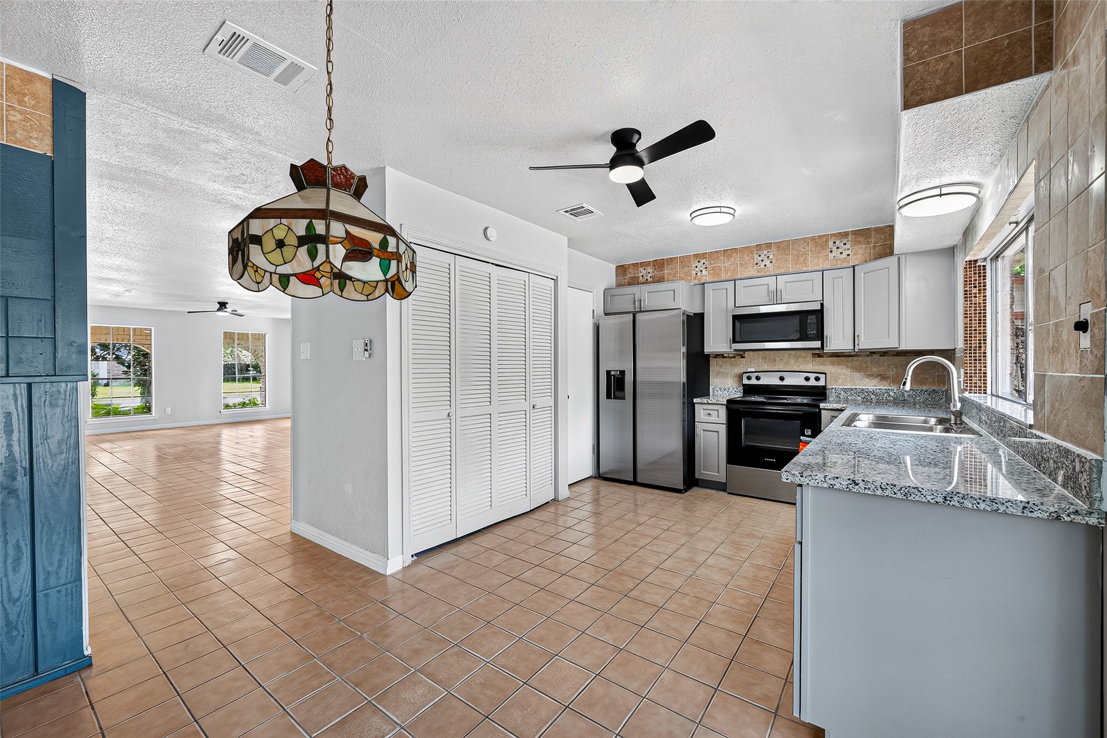 1119 Pinecroft Drive Property Photo 19
