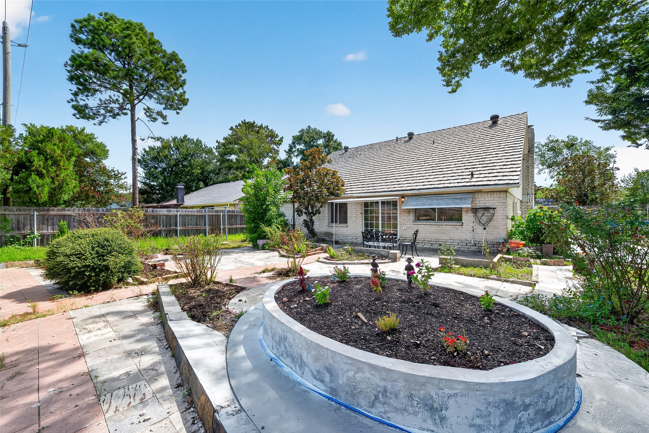 1119 Pinecroft Drive Property Photo 43