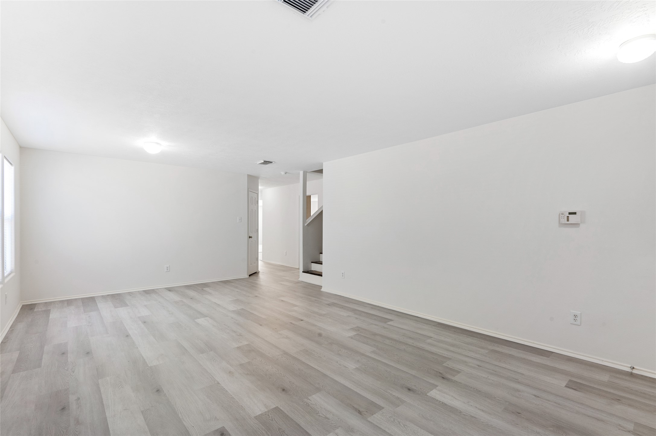 2923 Katybriar Lane Property Photo 4