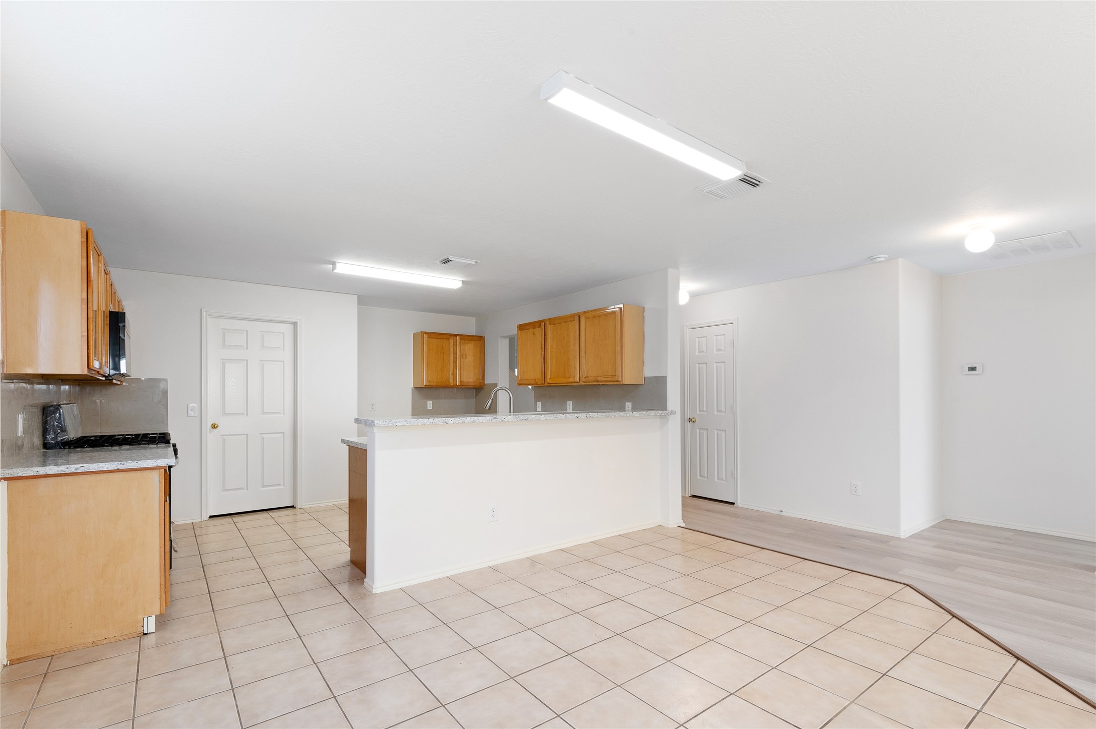 2923 Katybriar Lane Property Photo 9