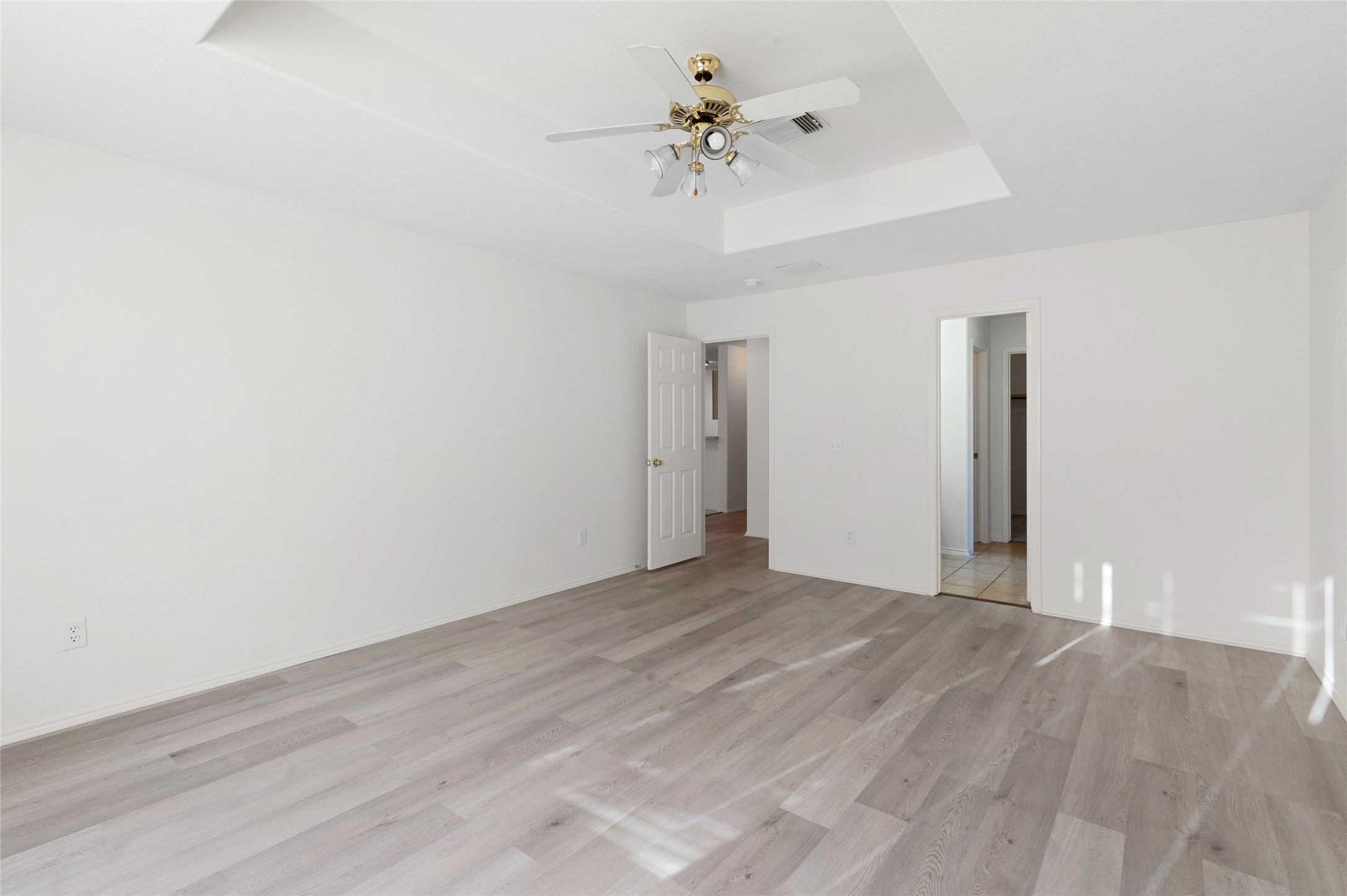 2923 Katybriar Lane Property Photo 14