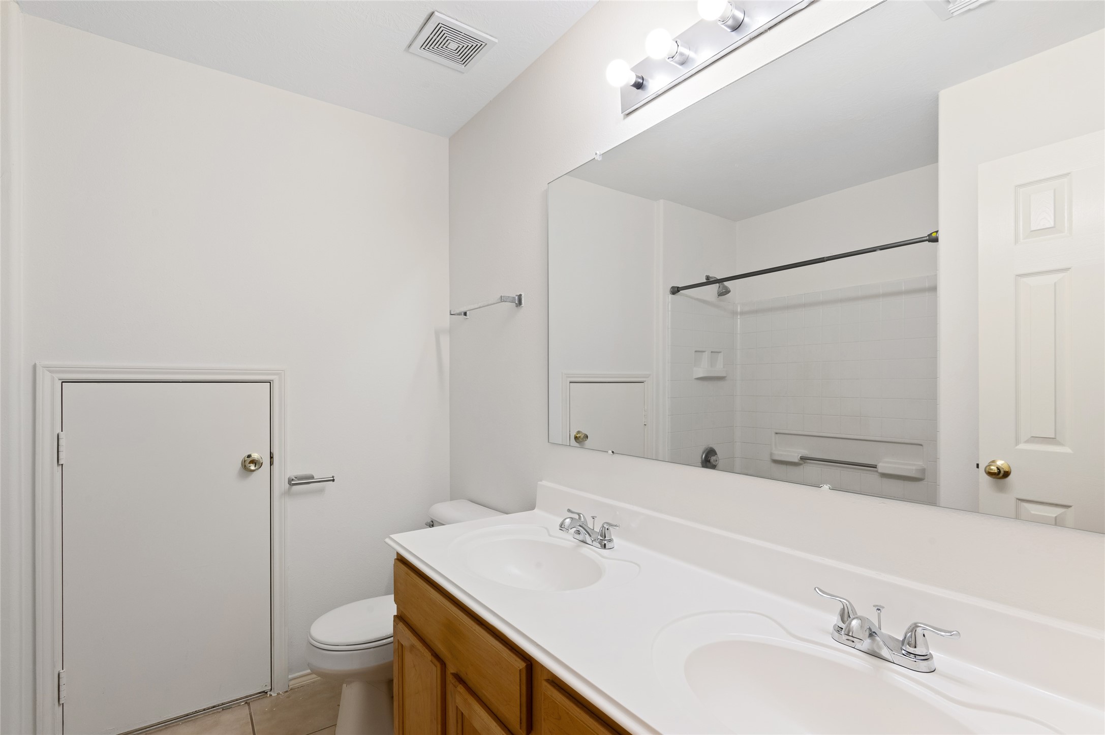 2923 Katybriar Lane Property Photo 19