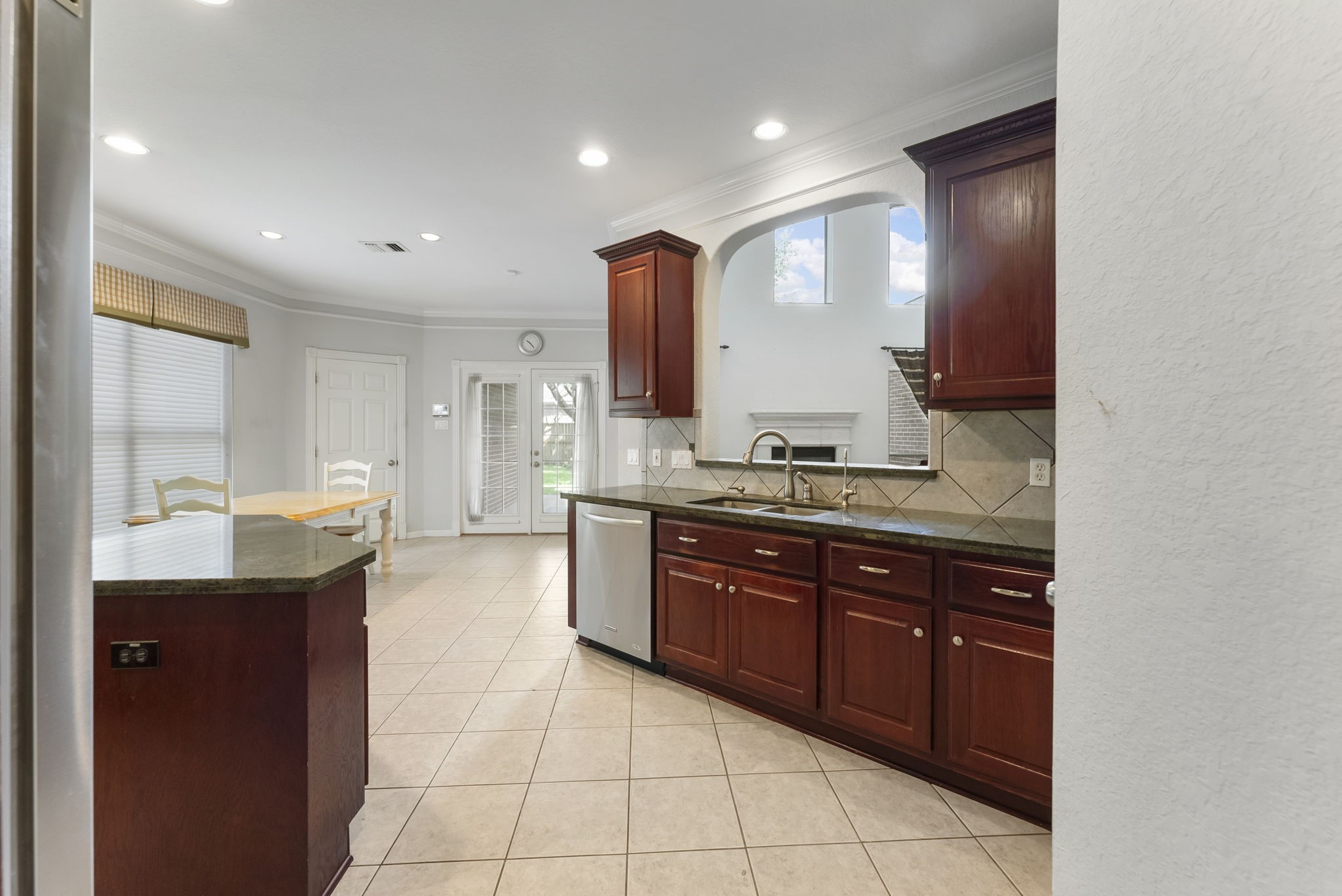 1719 Redstone Manor Drive Property Photo 8