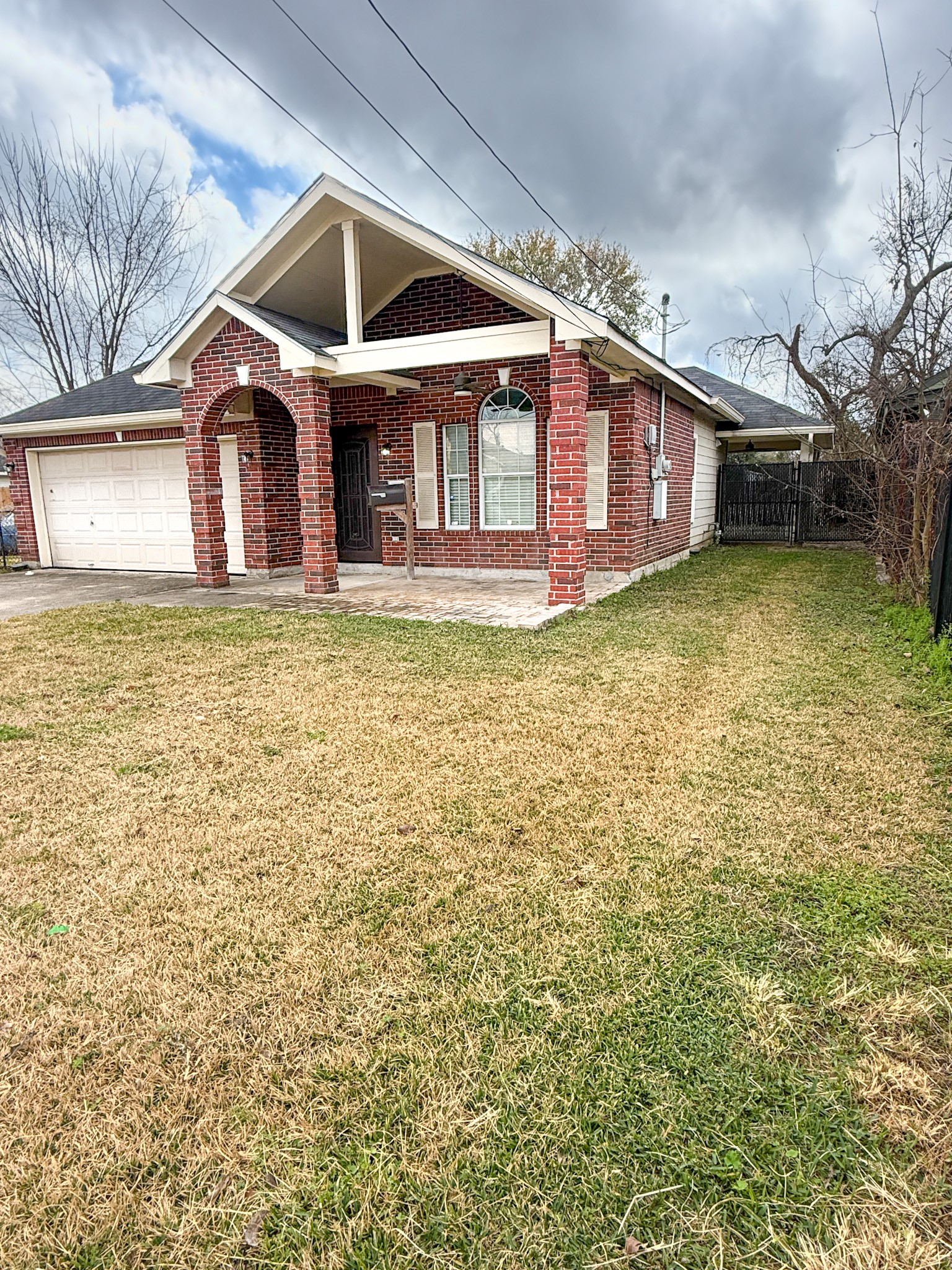 3348 Reeves Street Property Photo 2