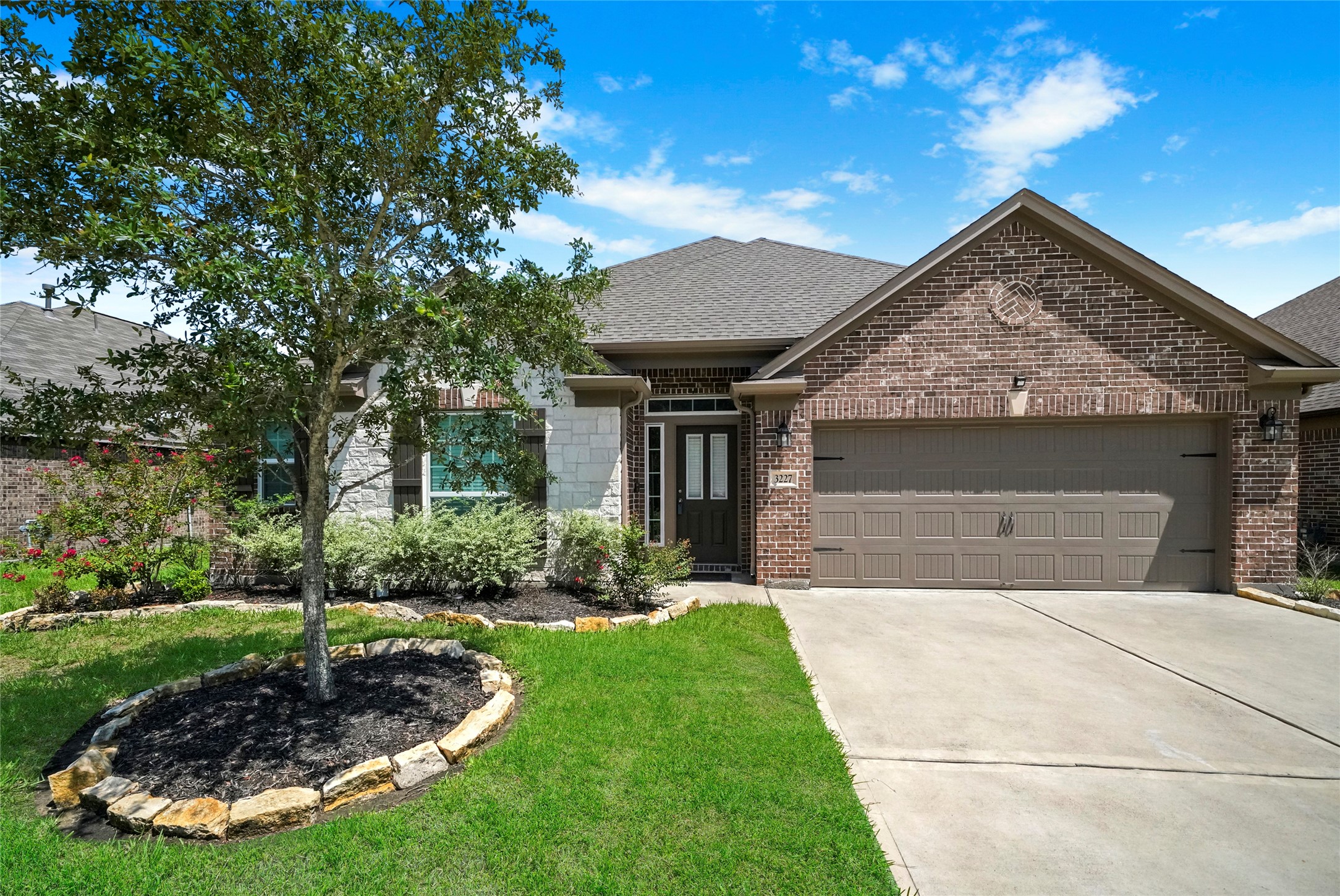 3227 Fairhaven Lane Property Photo 1