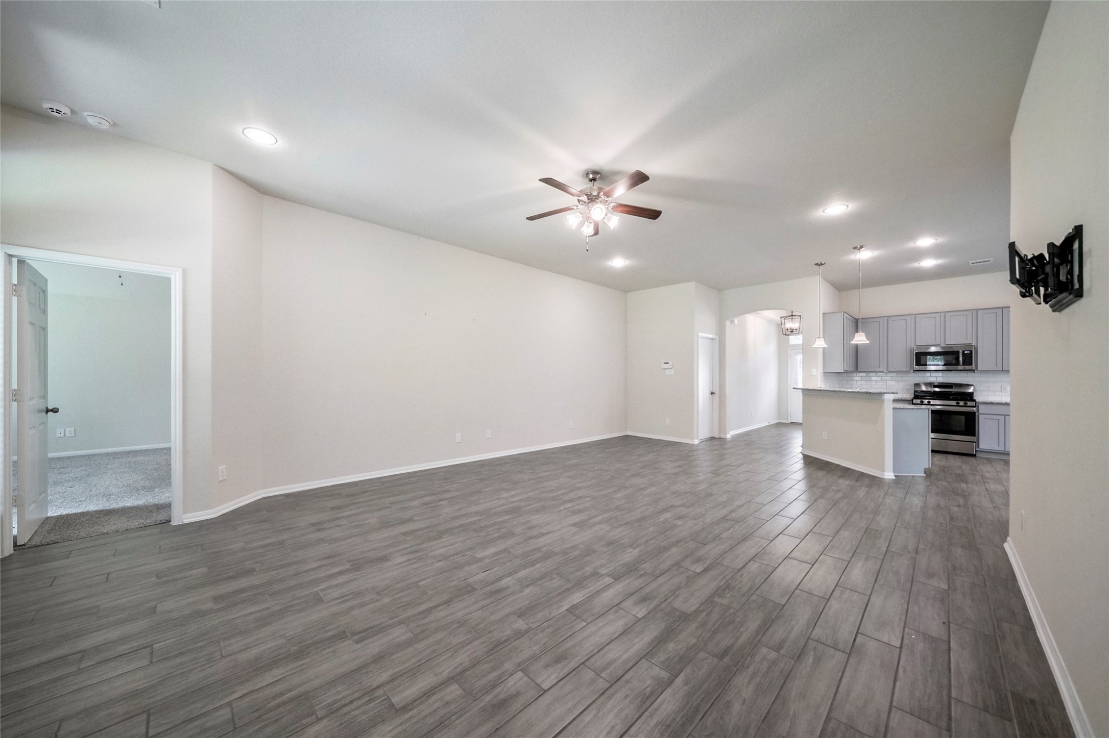 3227 Fairhaven Lane Property Photo 7
