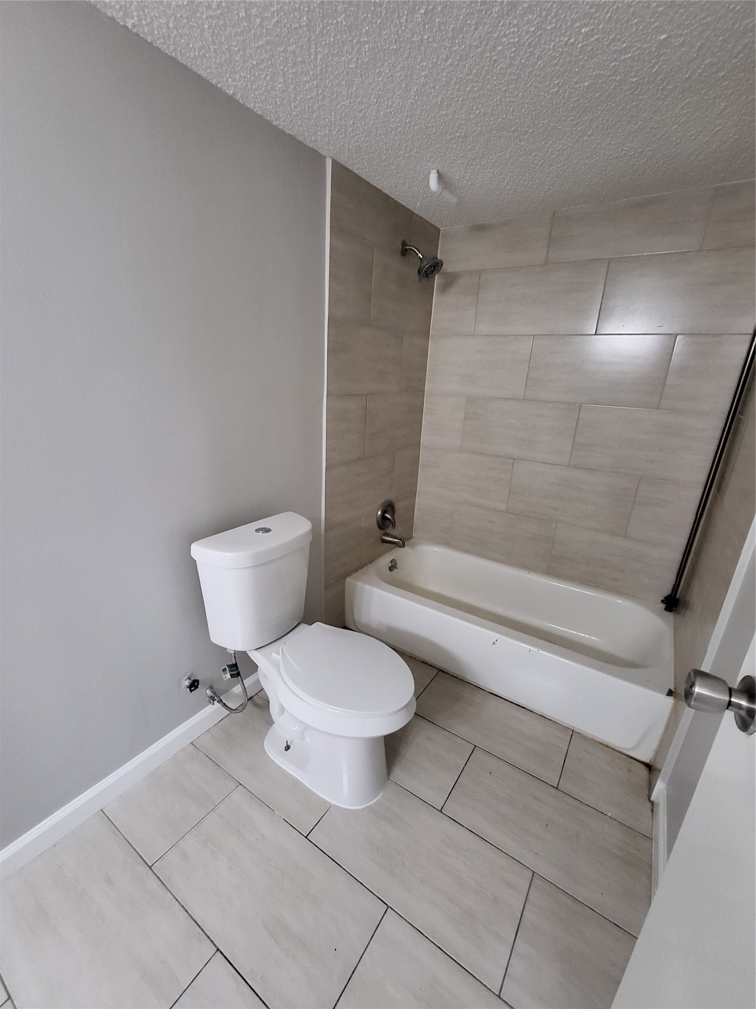 2818 S Bartell Drive 312 Property Photo 17