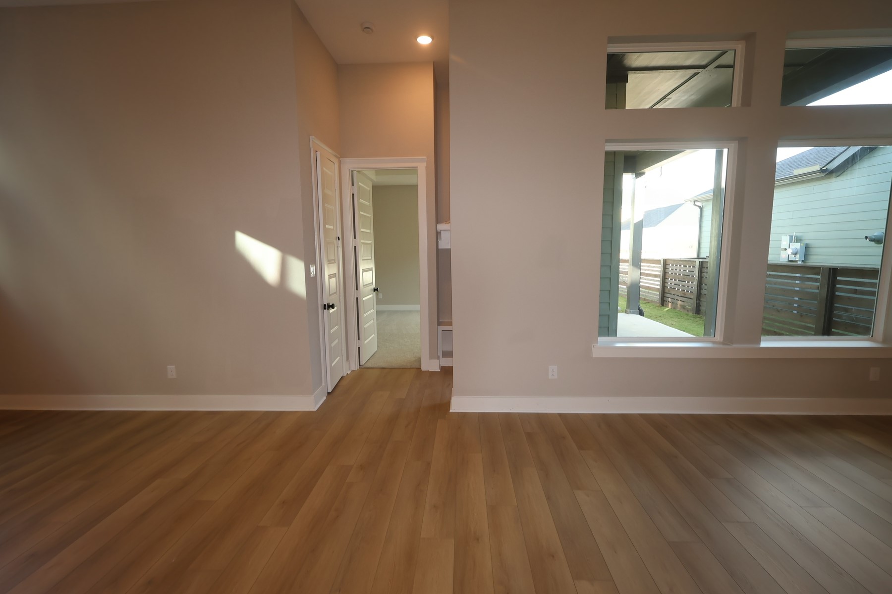 12126 Osprey Outlook Drive Property Photo 9