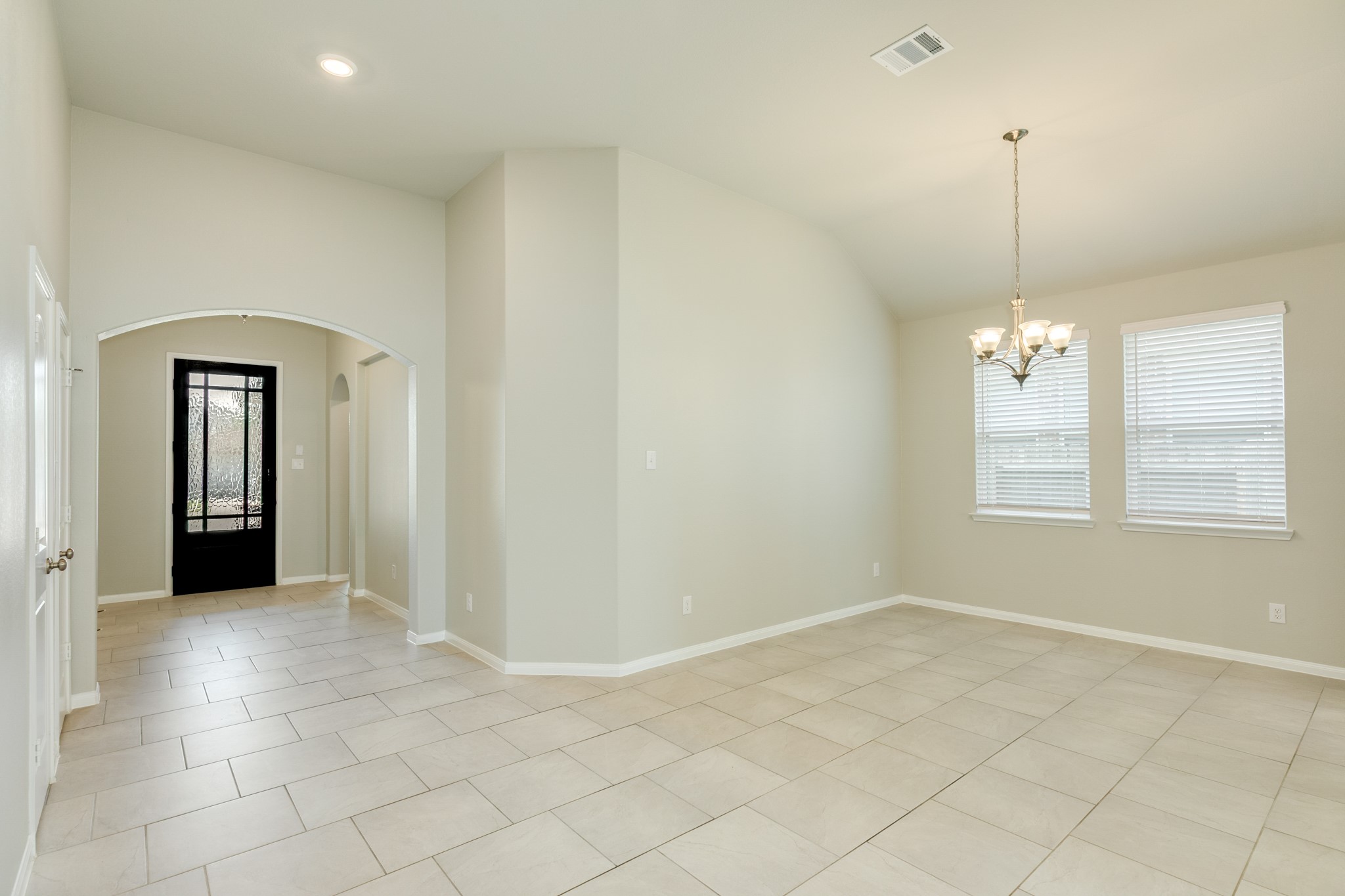 1842 Kenley Way Property Photo 5