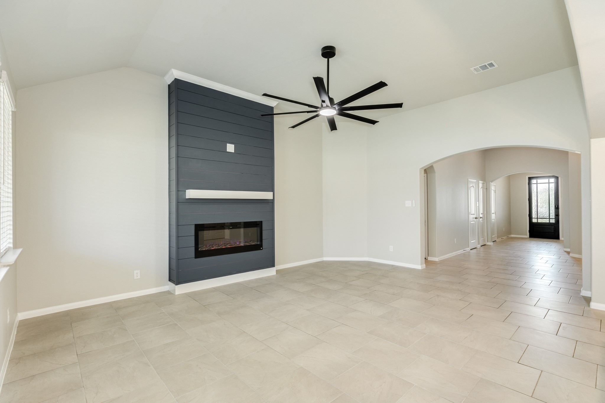 1842 Kenley Way Property Photo 9