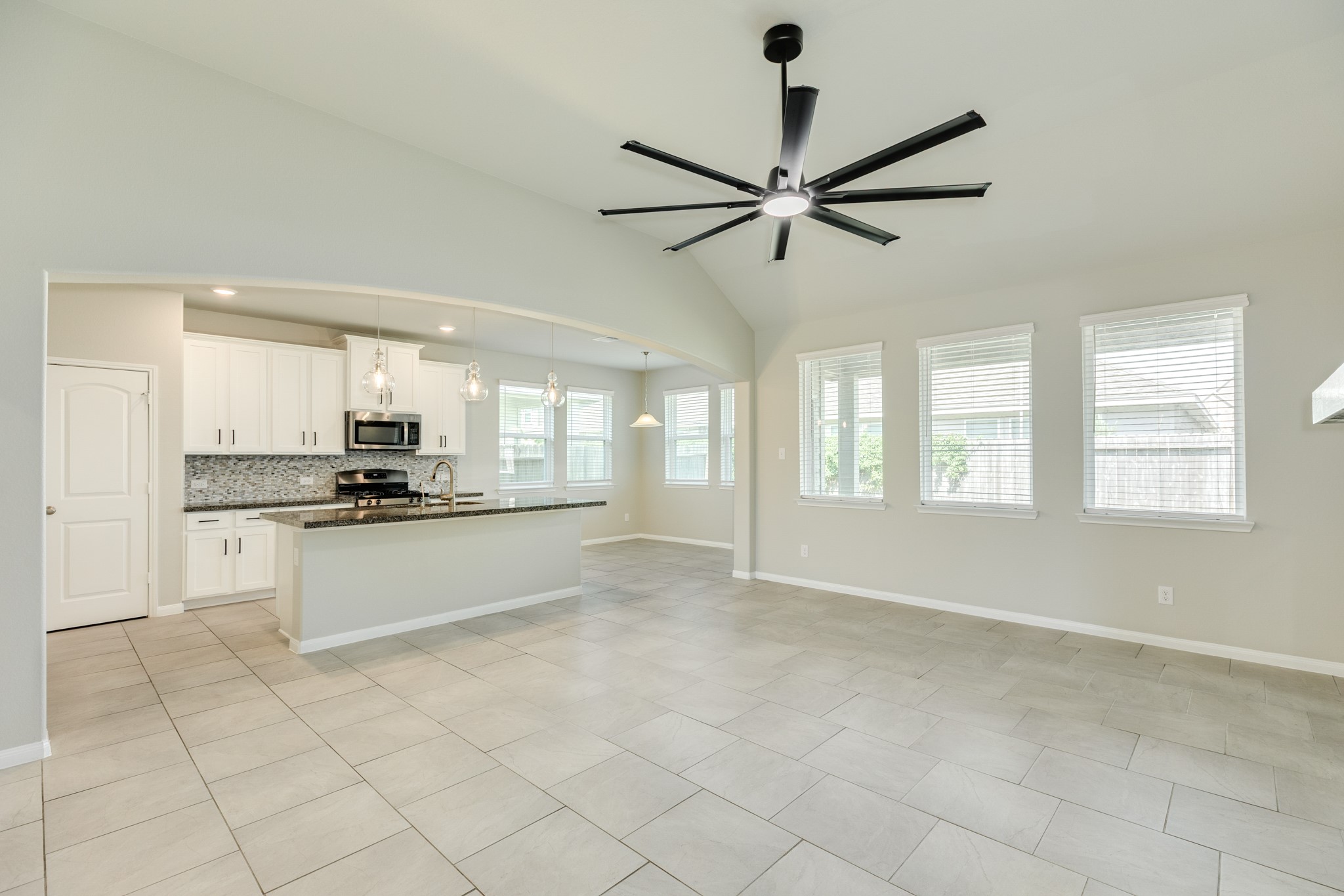 1842 Kenley Way Property Photo 10