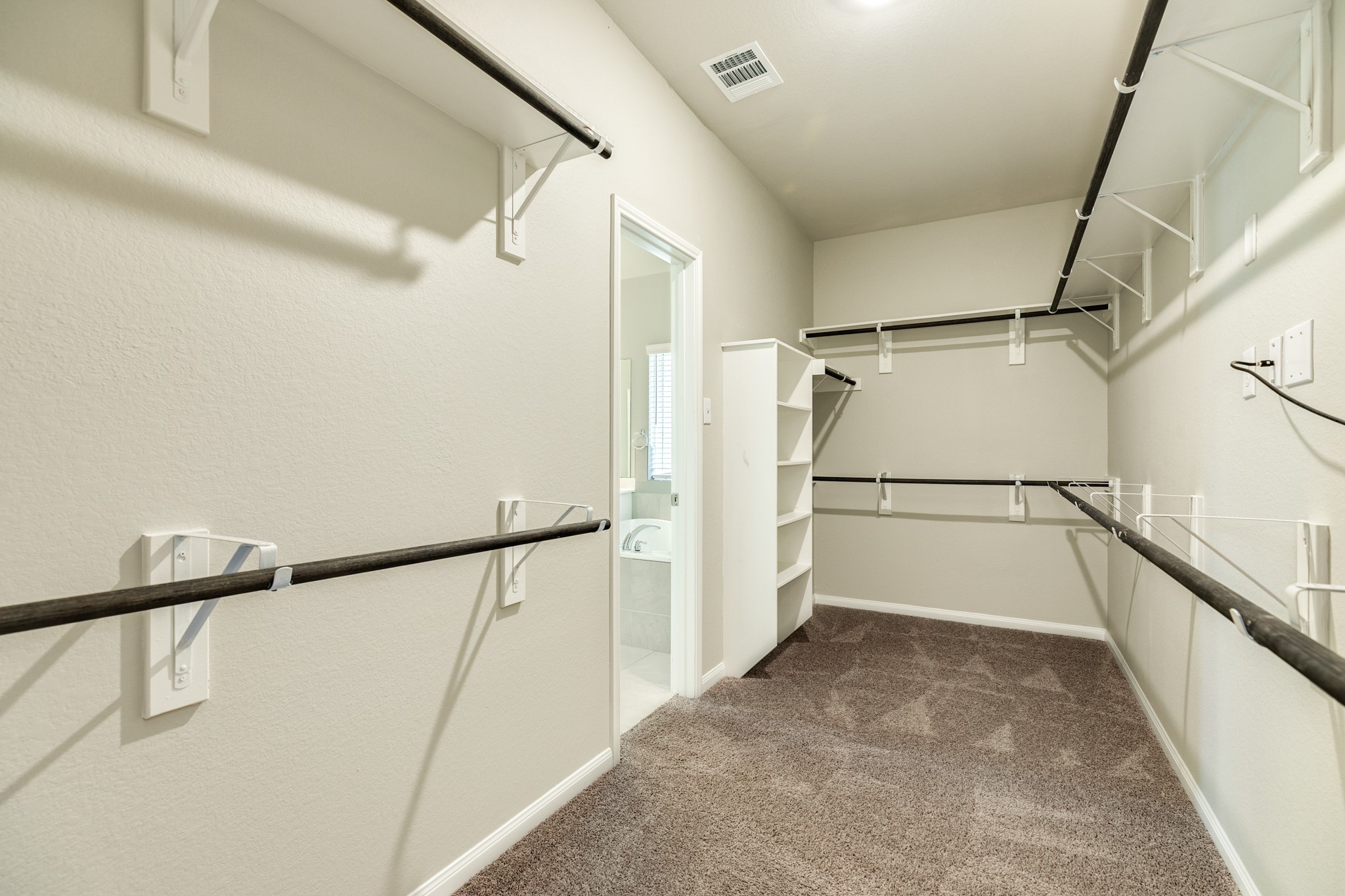 1842 Kenley Way Property Photo 20