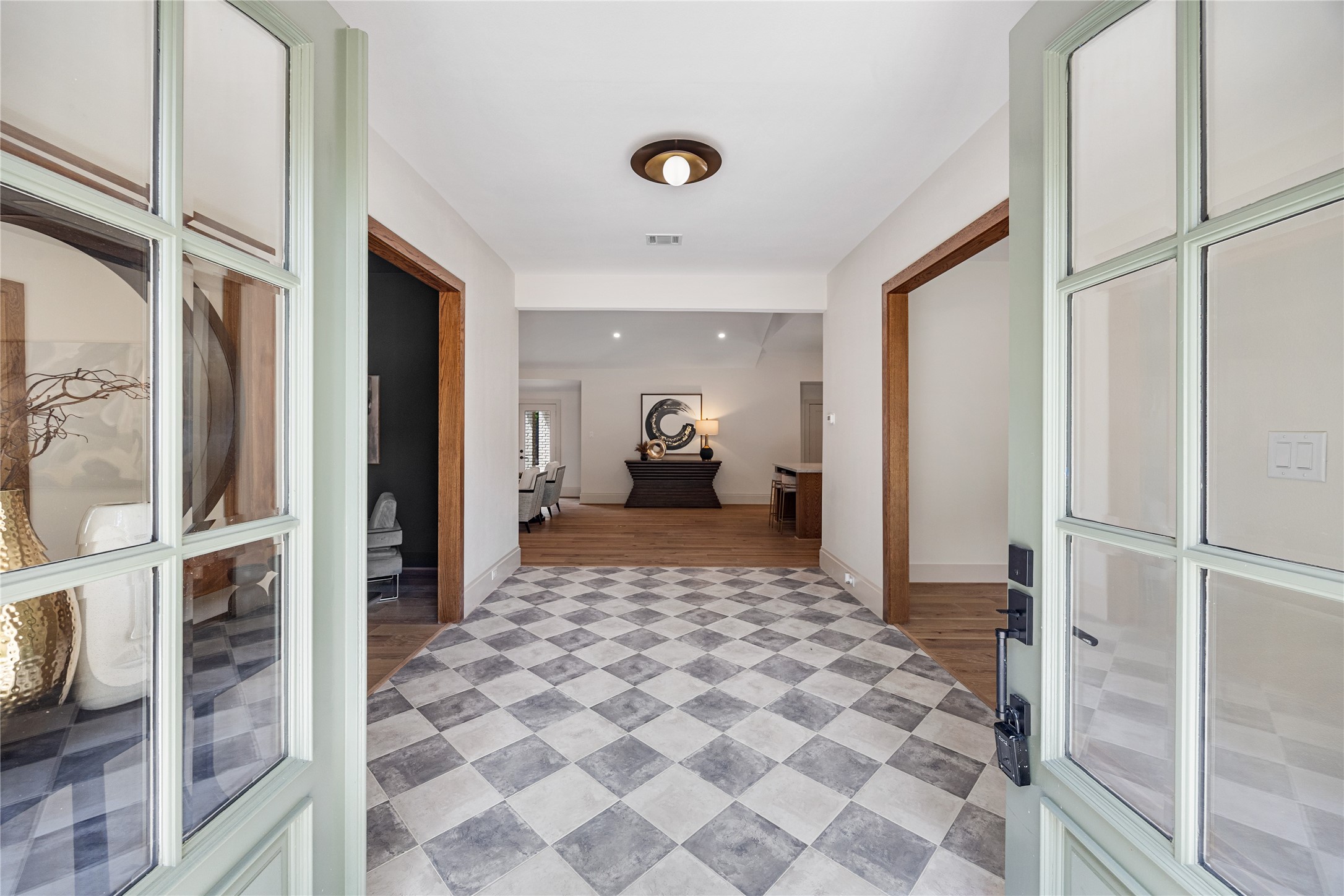 5642 Pine Forest Road Property Photo 4