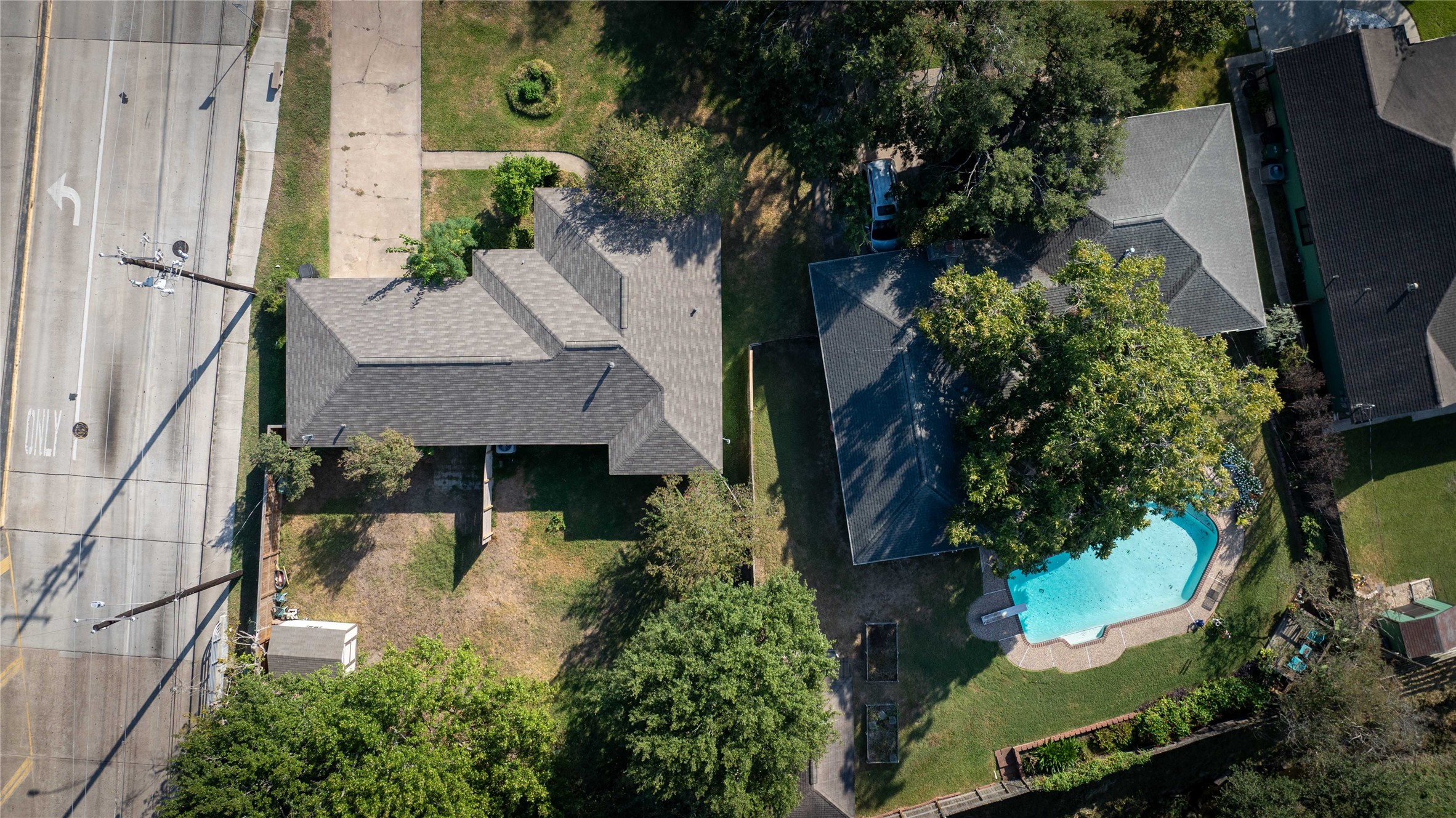 1733 Creek Drive Property Photo 8