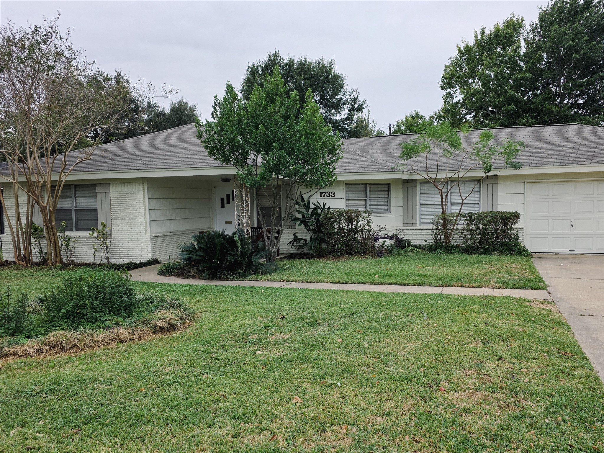 1733 Creek Drive Property Photo 11
