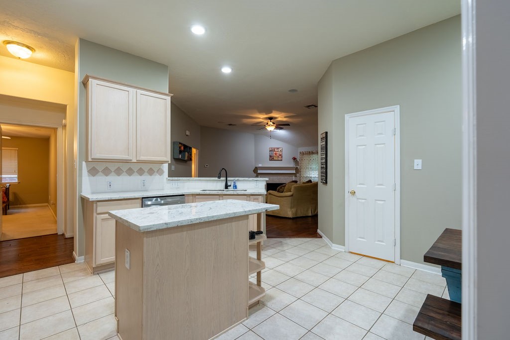 175 N Wimberly Way Property Photo 11