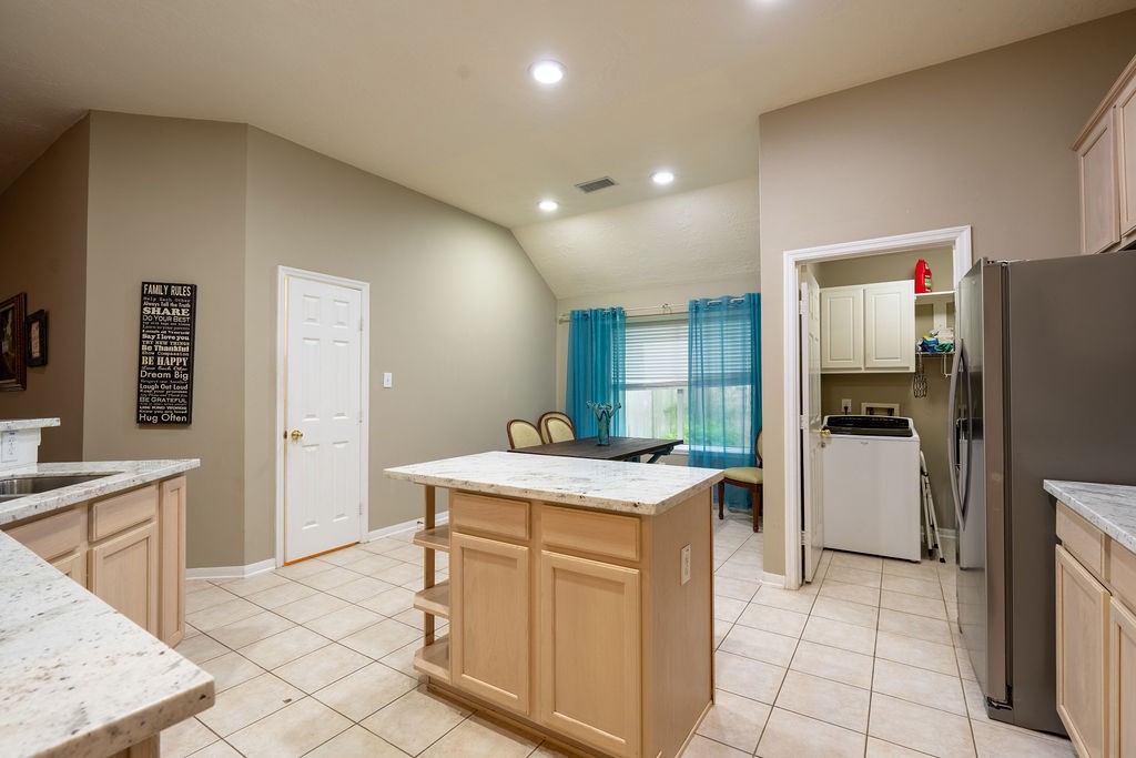 175 N Wimberly Way Property Photo 12