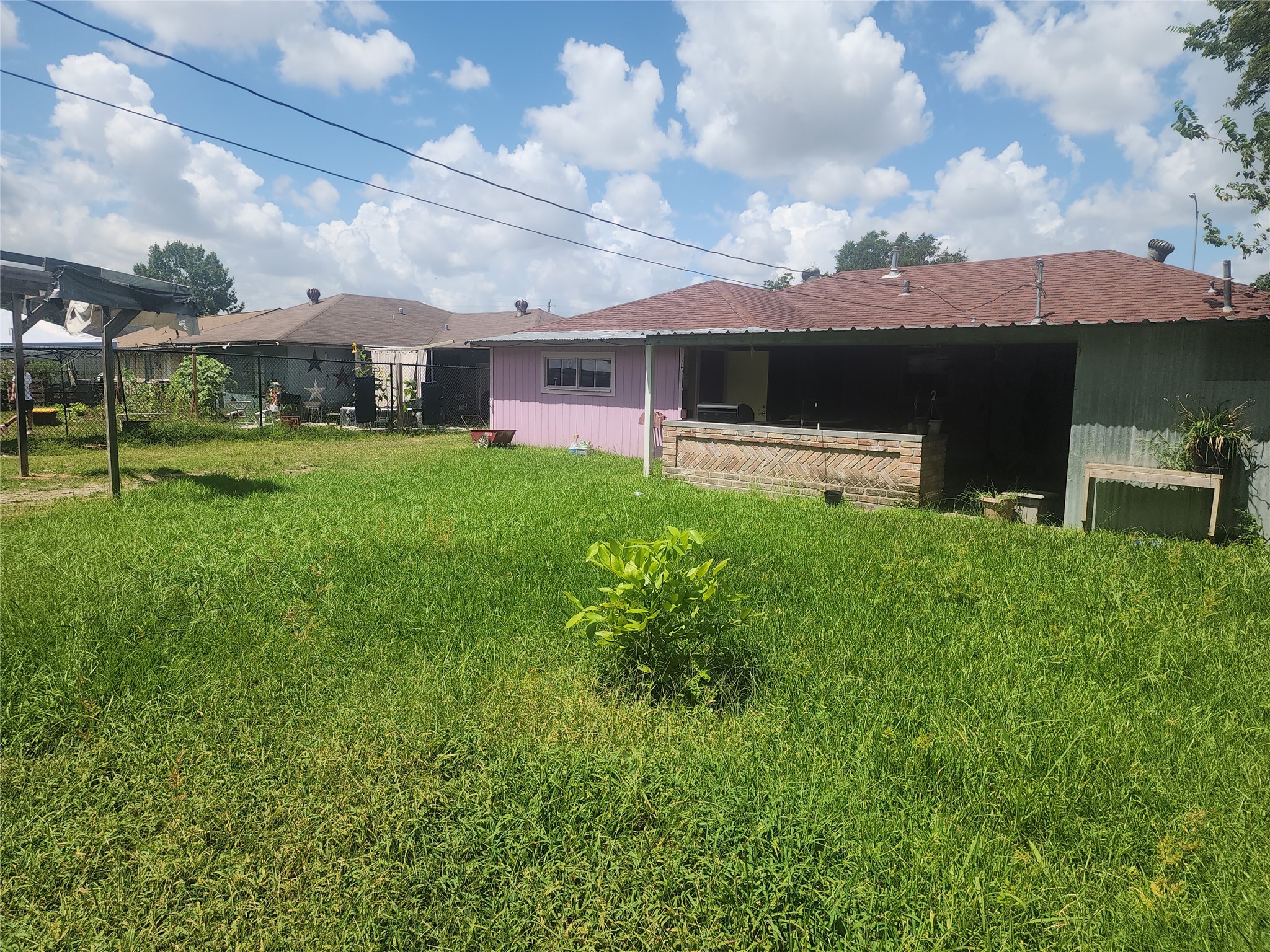 937 Vivian Avenue Property Photo 6