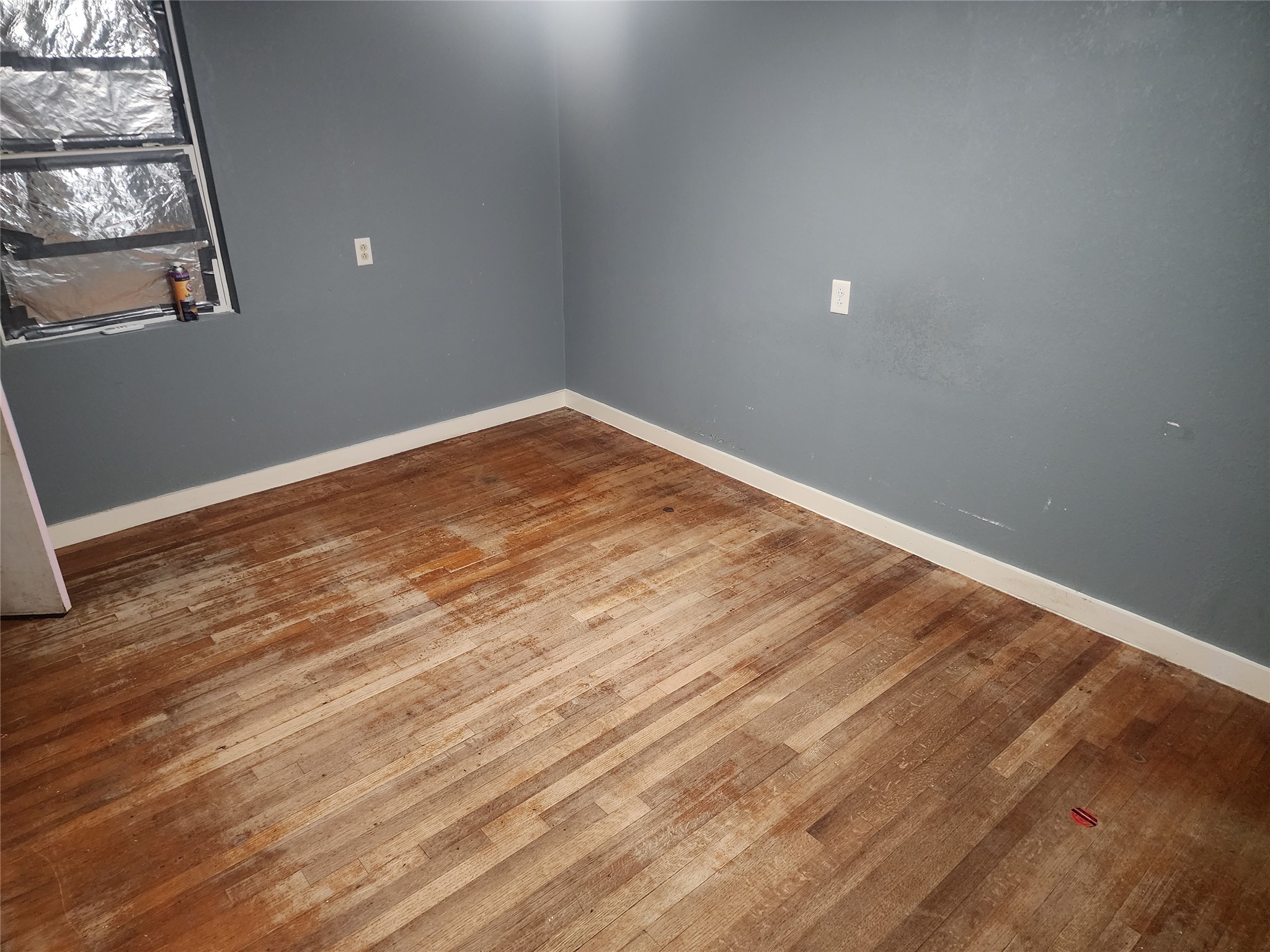 937 Vivian Avenue Property Photo 9