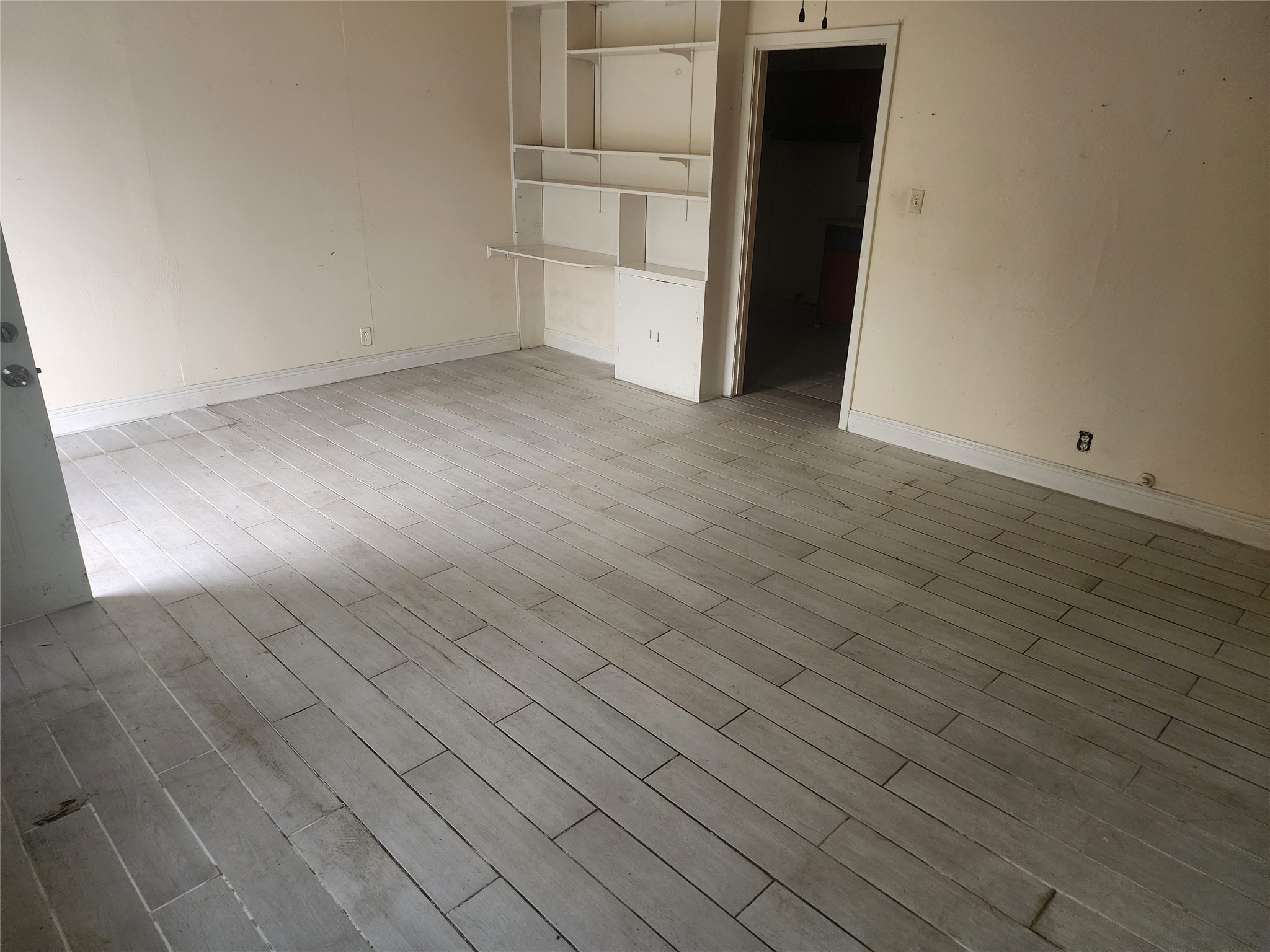 937 Vivian Avenue Property Photo 11