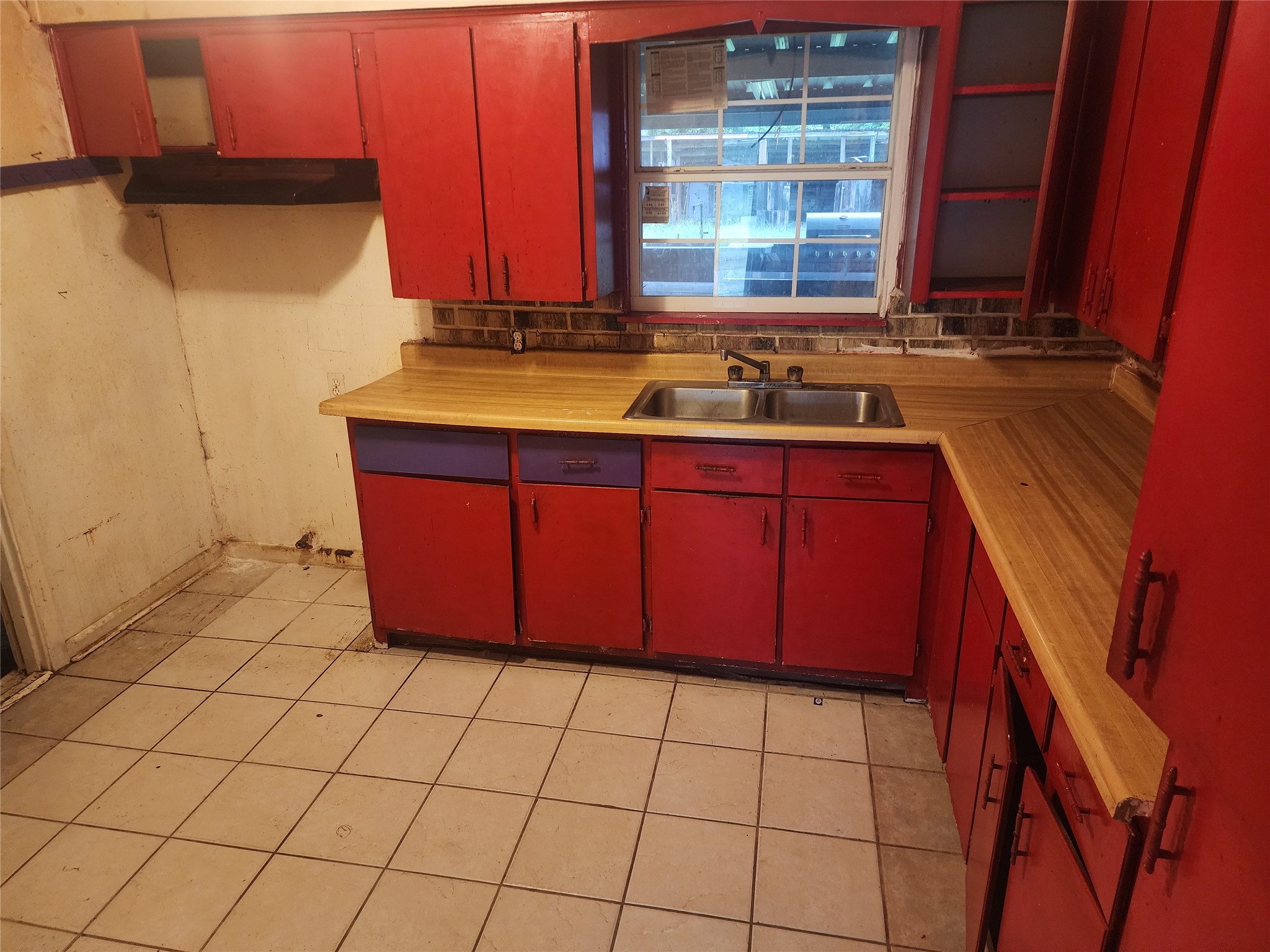 937 Vivian Avenue Property Photo 12