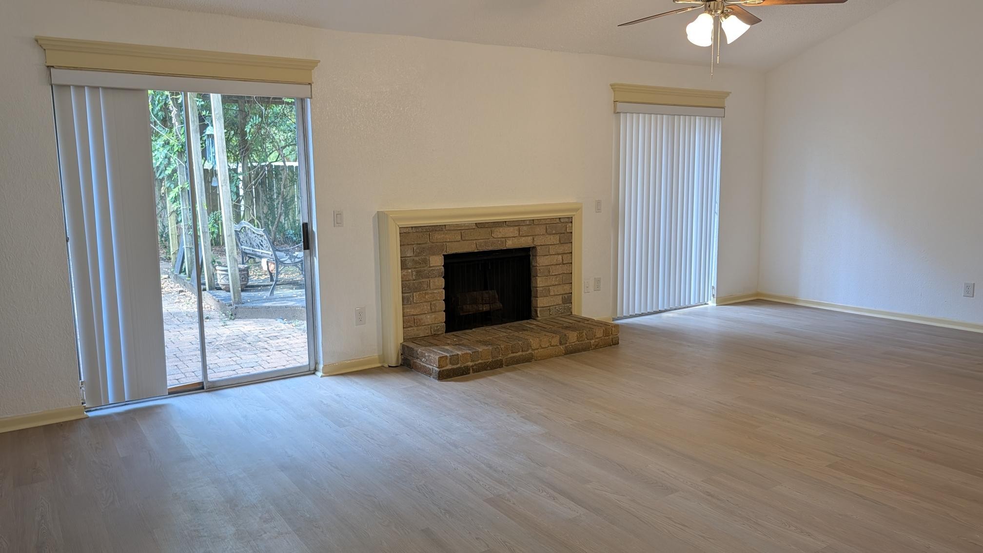 3102 E Heatherock Circle Property Photo 9