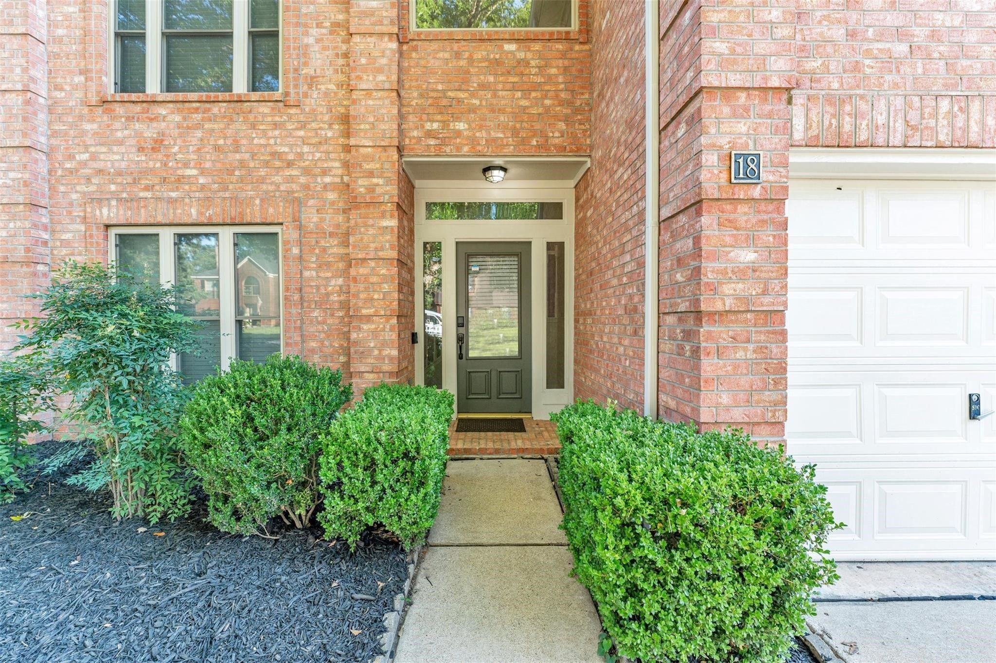 18 Dover Drive Property Photo 6
