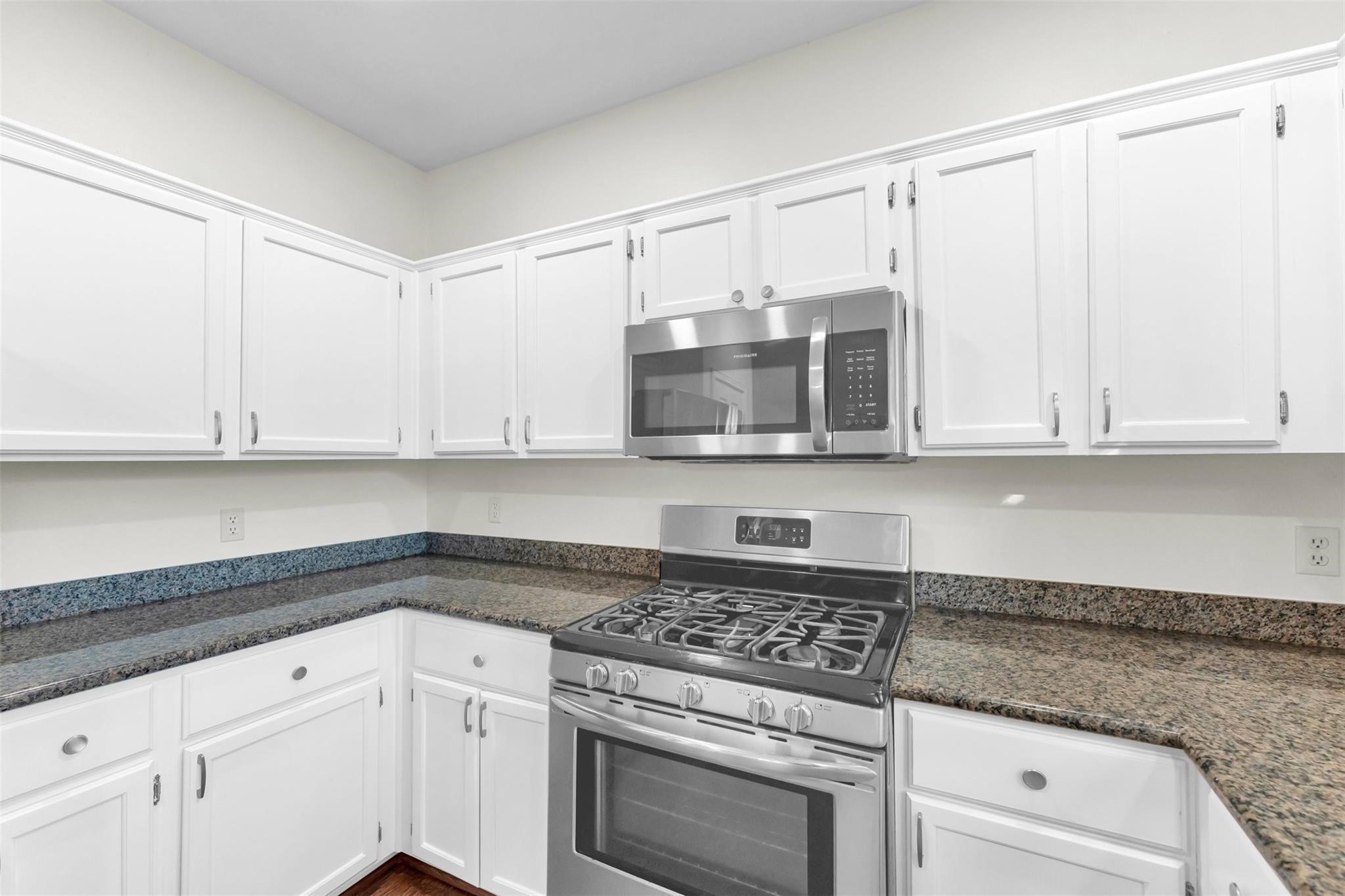 18 Dover Drive Property Photo 23