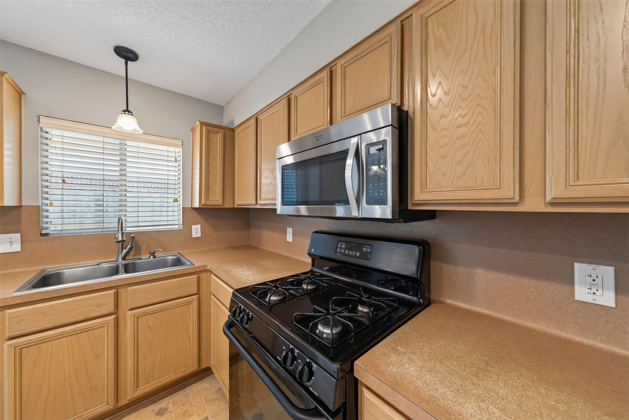 12214 Carriage Oak Circle Property Photo 12