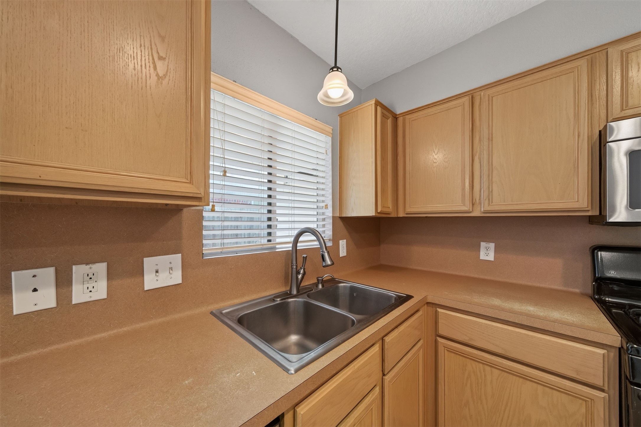 12214 Carriage Oak Circle Property Photo 13